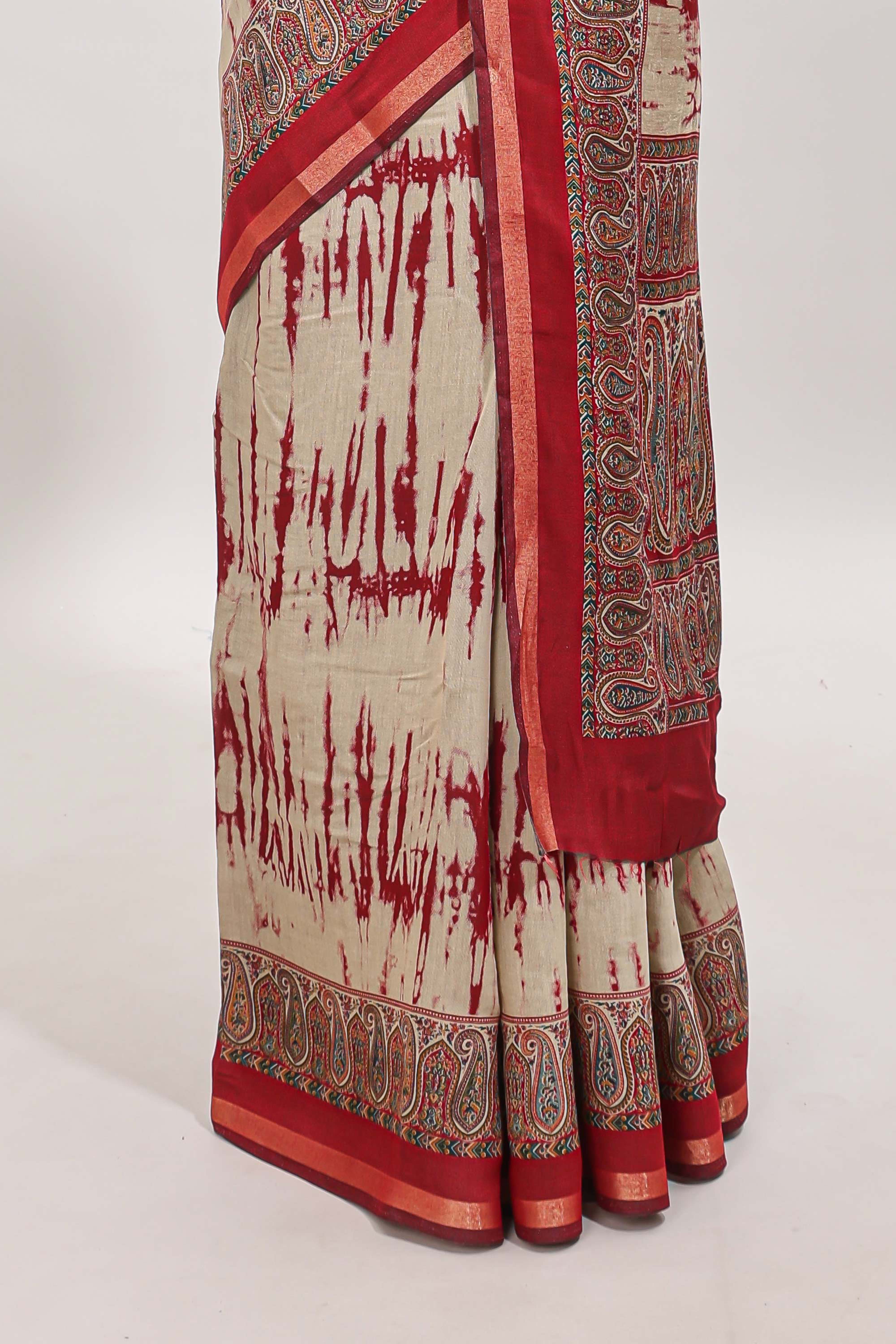 Brown shibori style chanderi cotton saree with contrast maroon border and blouse