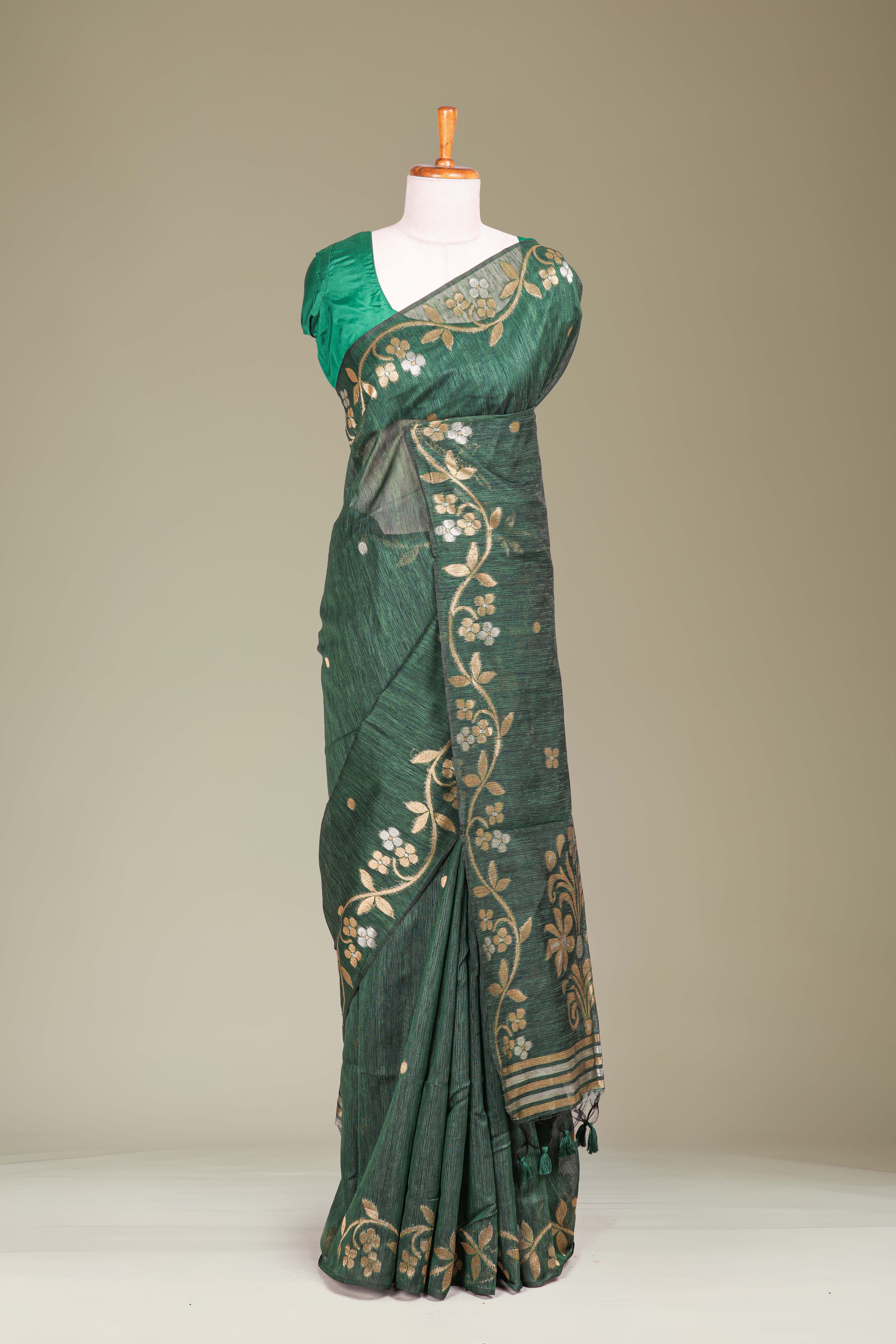 Munga Cotton Saree All Over Zari Butta With Floral Design Pallu