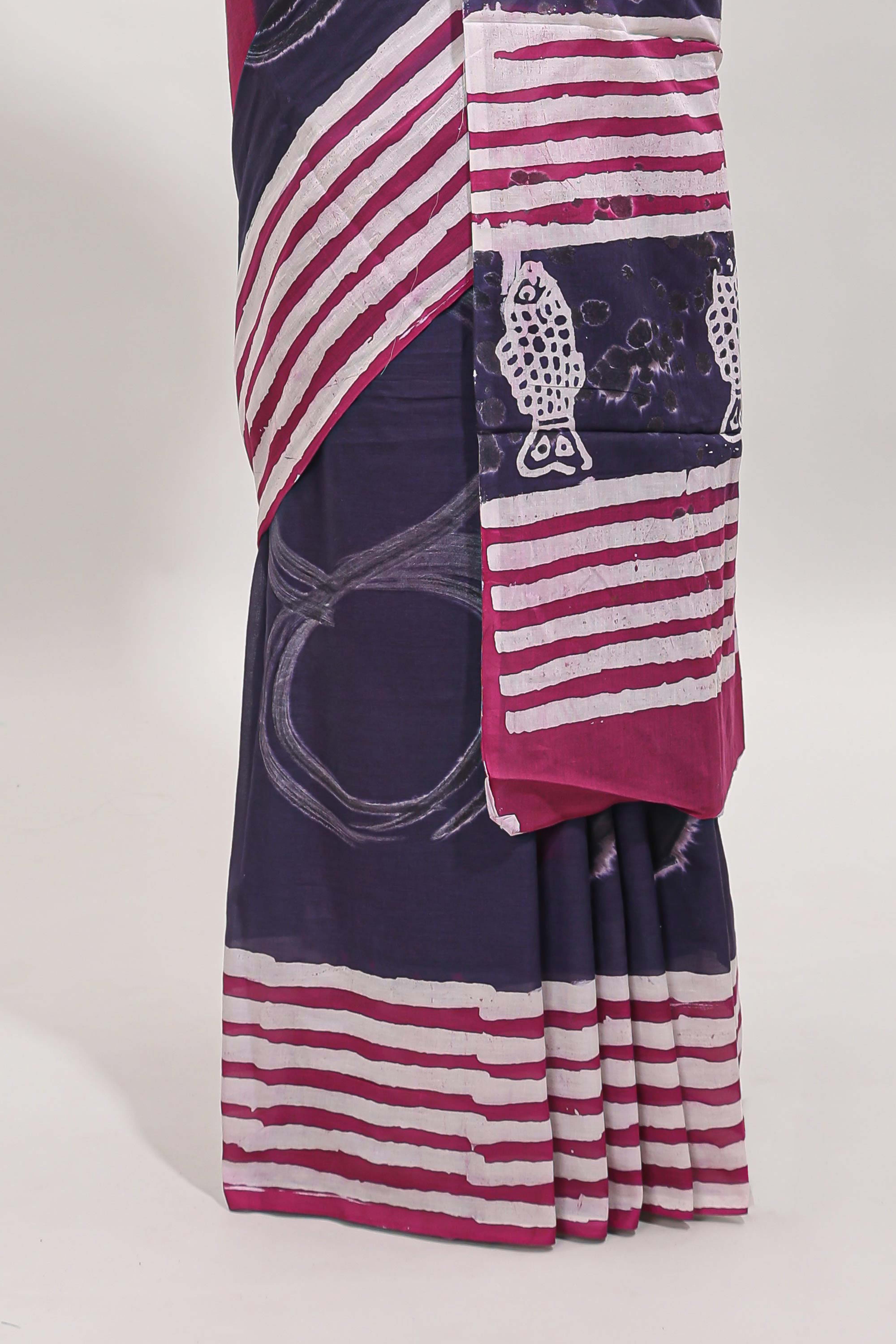 Plum purple motifs mul mul cotton saree with contrast striped border and blouse