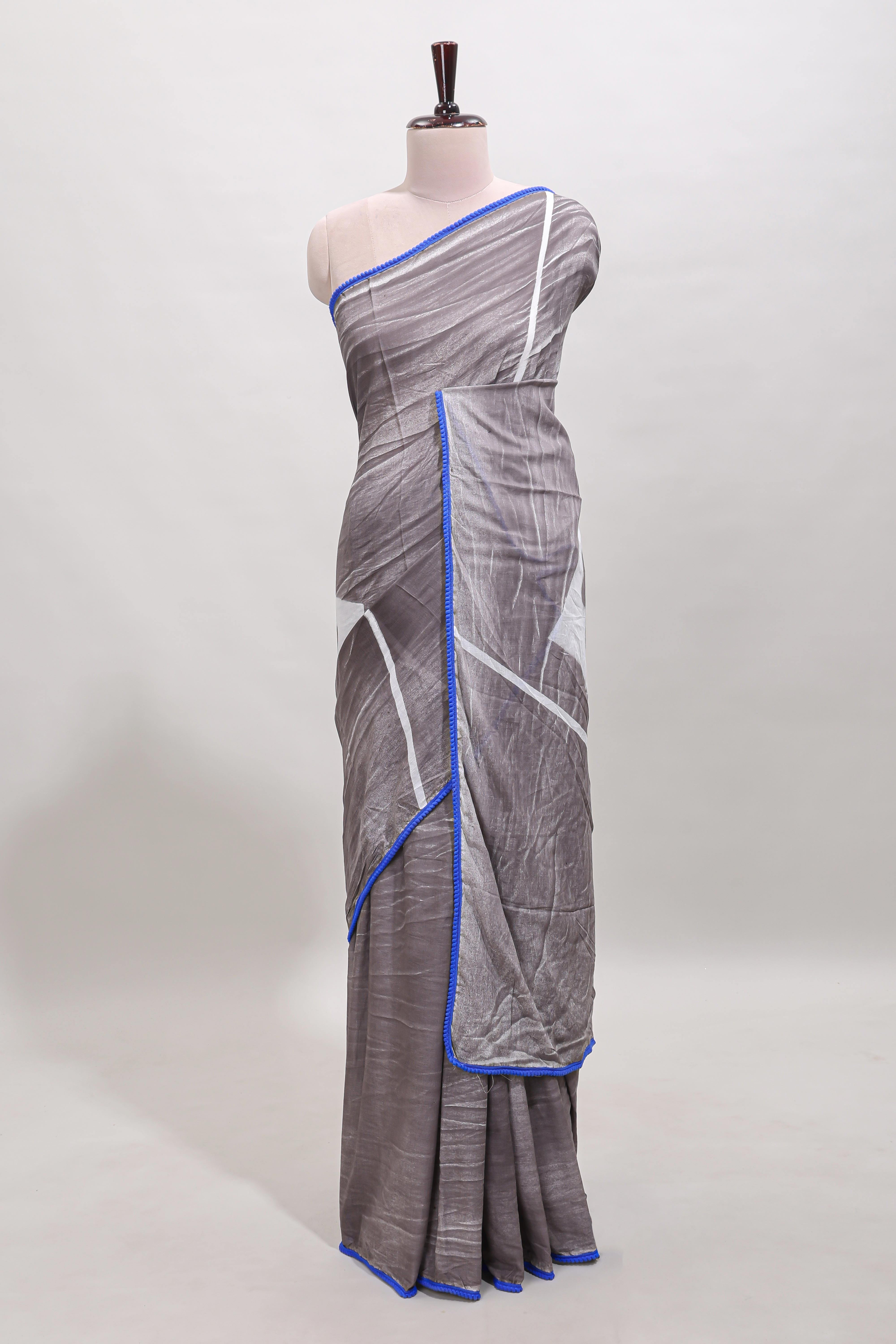 Grey geometric design mul mul cotton saree with scallop border and matching blouse