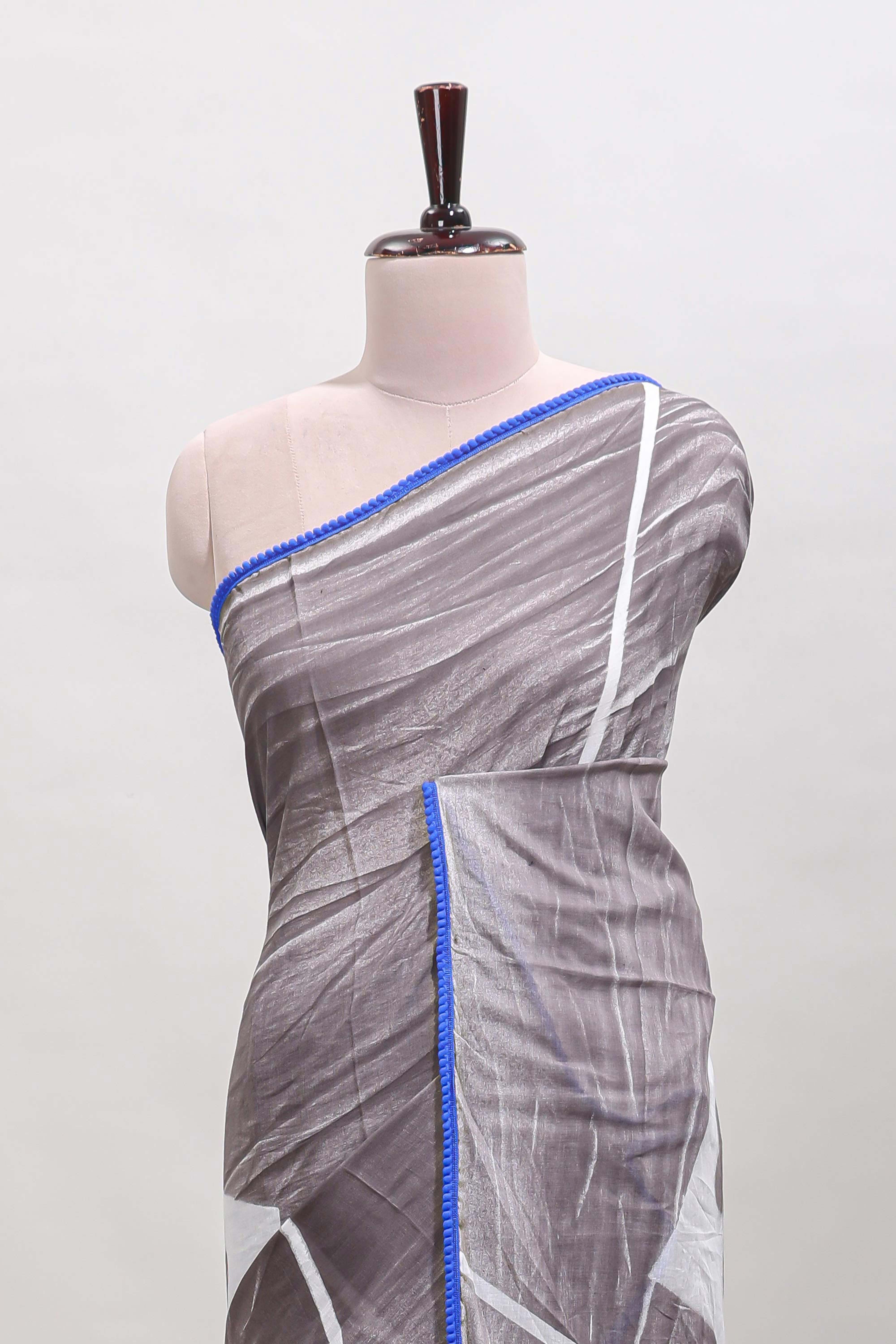Grey geometric design mul mul cotton saree with scallop border and matching blouse