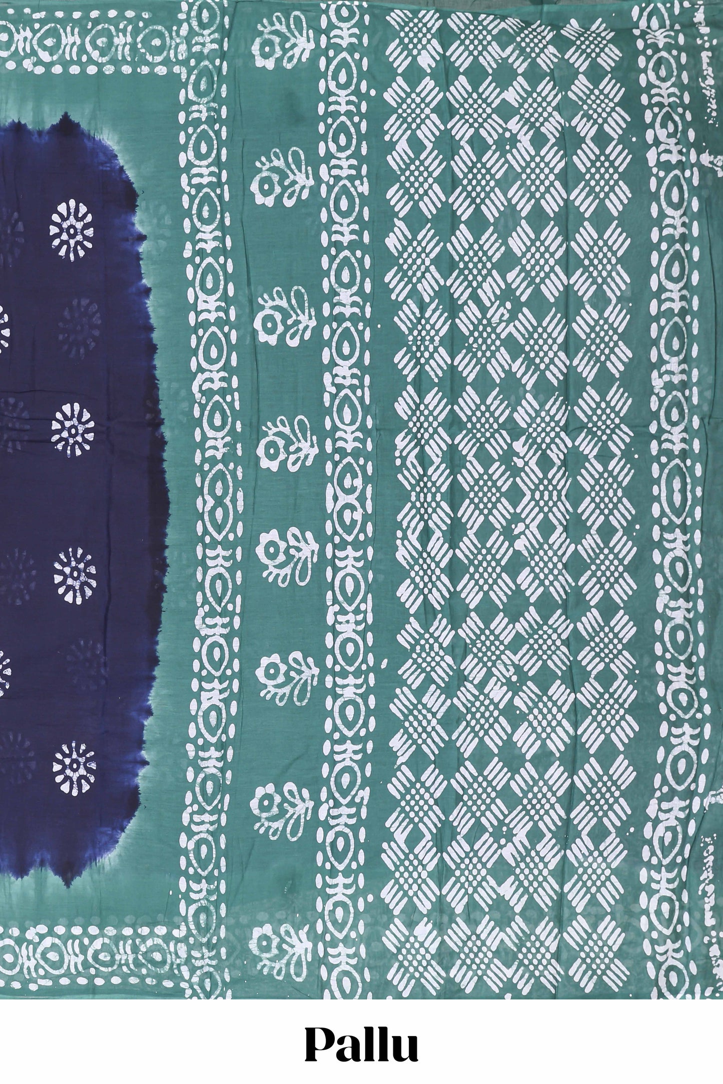 Blue batik print floral butta sungudi cotton saree with contrast border and pallu