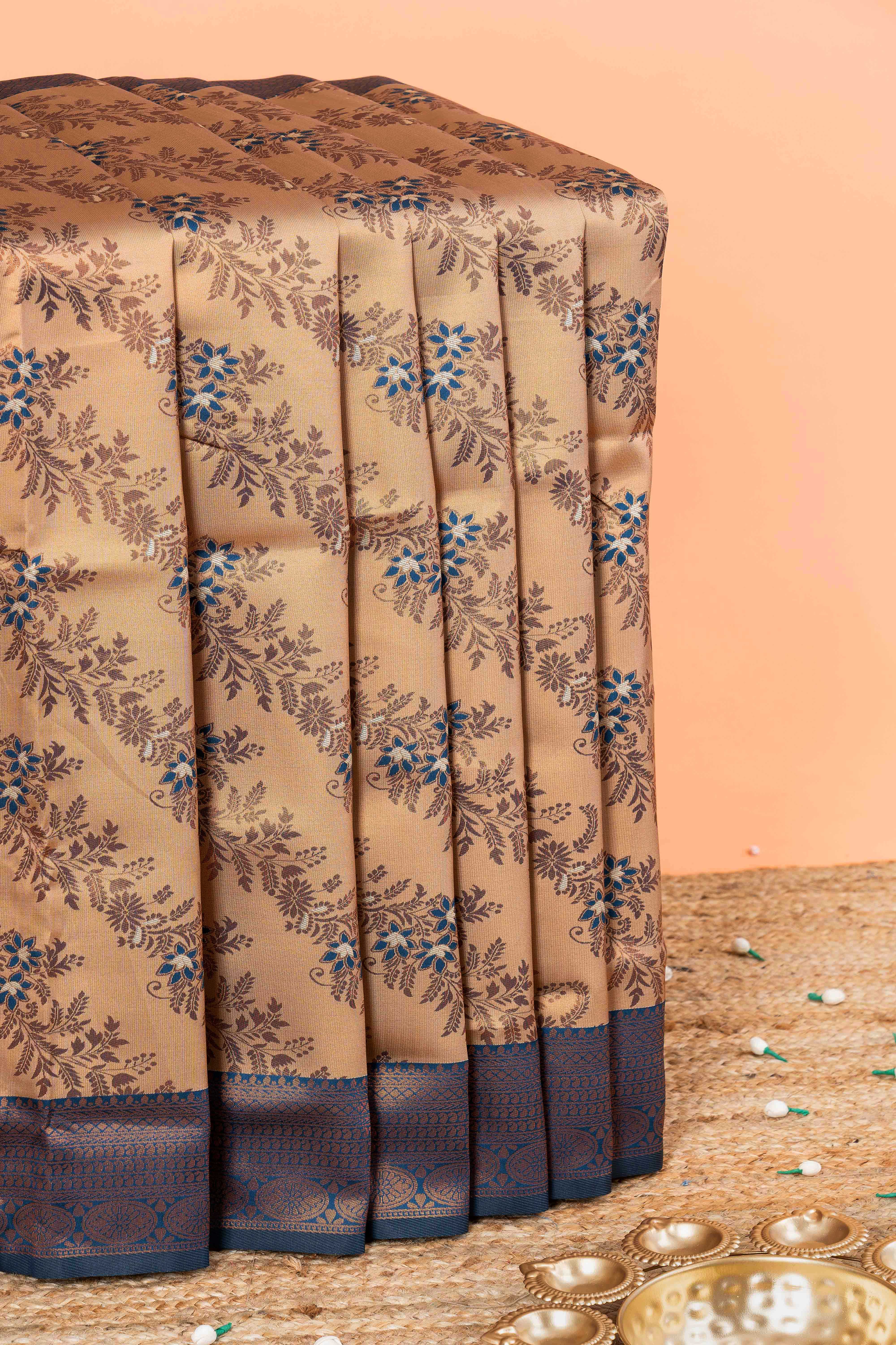 Sandal Lichi Silk