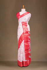 White Dola Silk Saree Detailing Pen Kalamkari Print With Contrast Pallu Along With Star Motifs Blouse