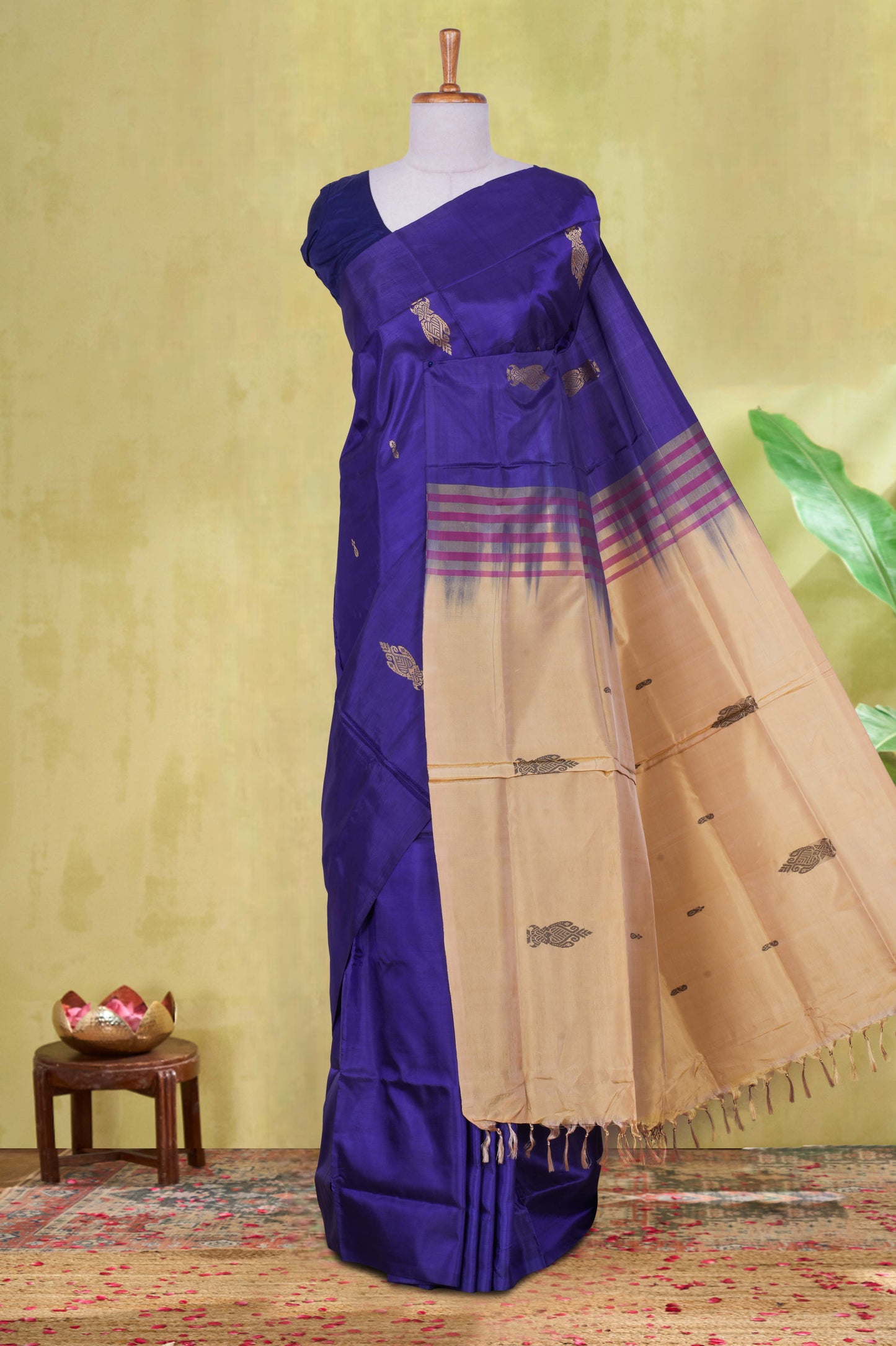 Vazhainaar Silk