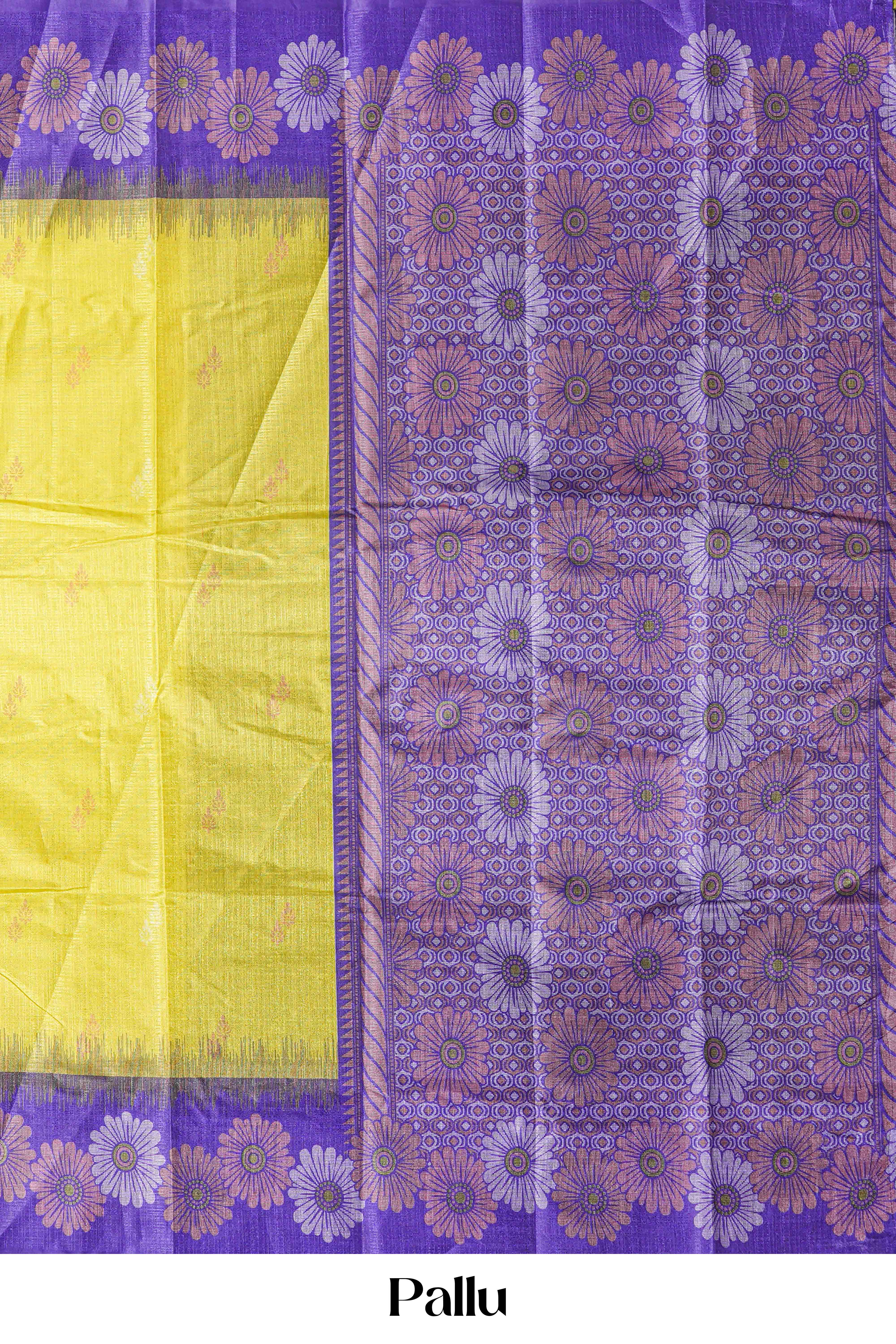 Green Kathi Silk Saree All Over Butta With Contrast Flower Motifs Pallu Along With Blouse