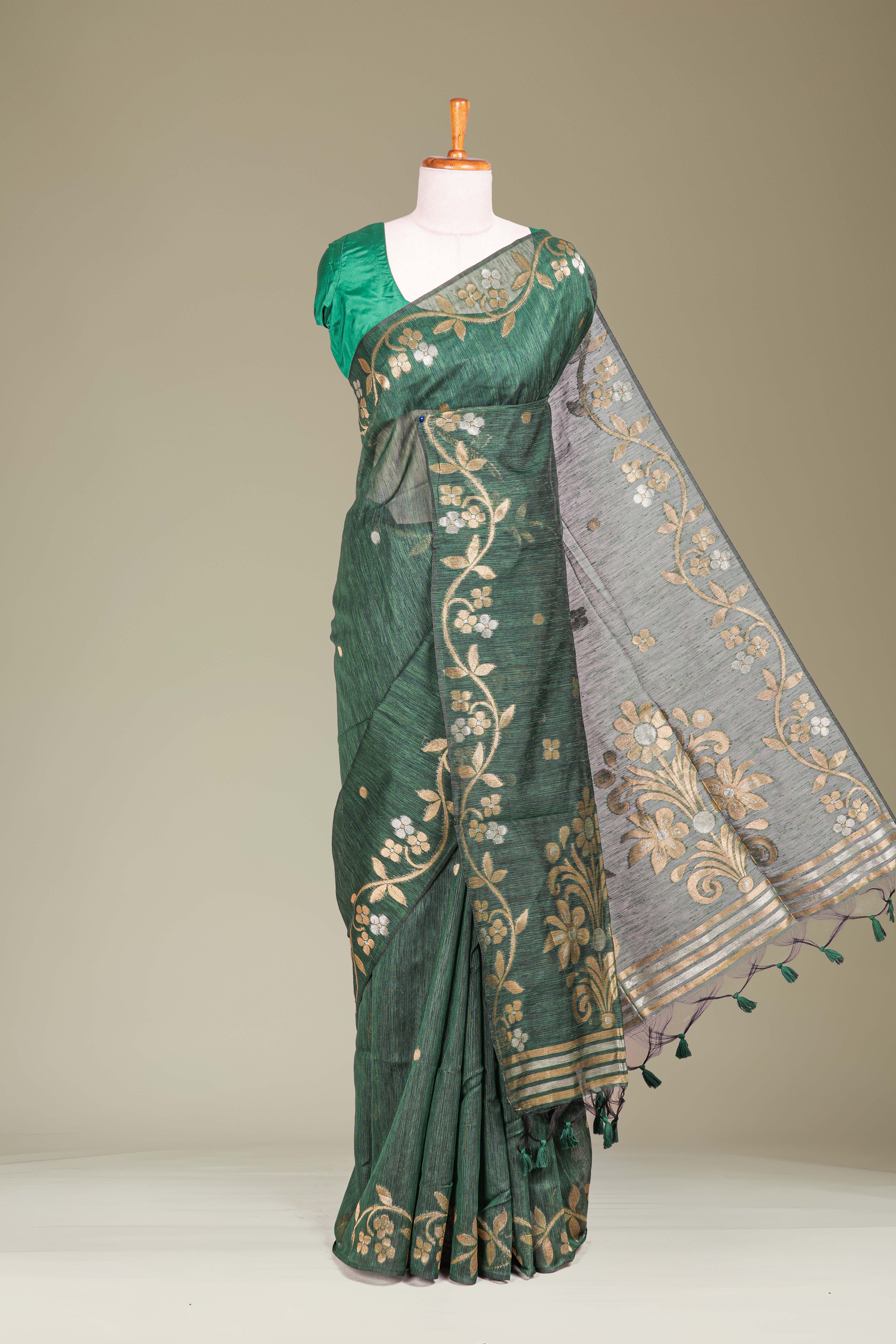 Munga Cotton Saree All Over Zari Butta With Floral Design Pallu