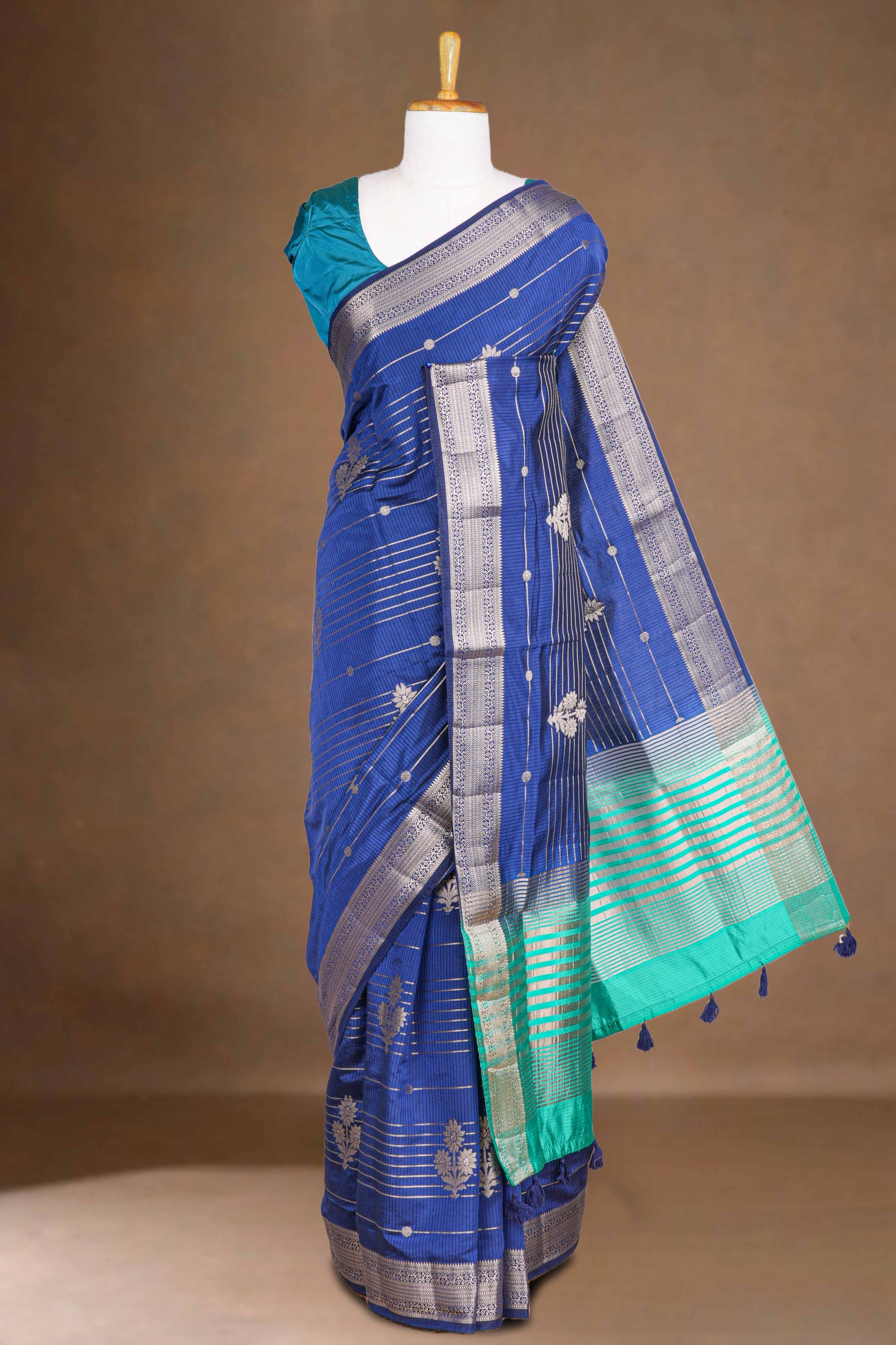 blue color raw silk saree