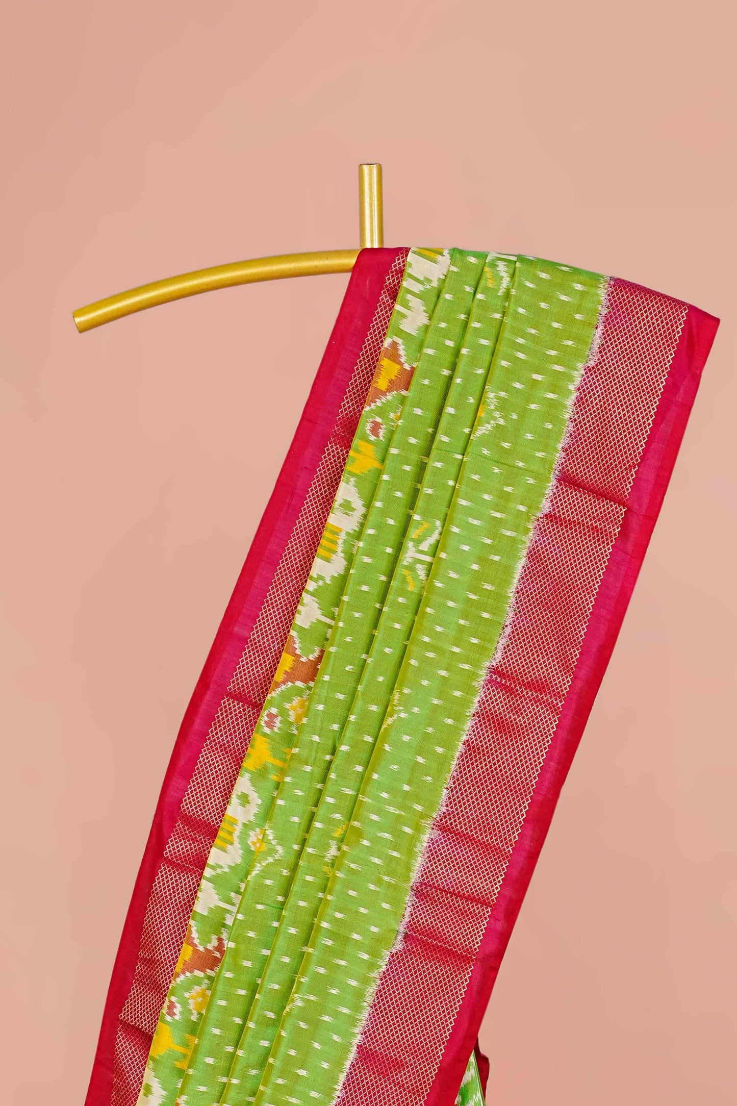 Pure Pochampally Ikkat Silk Saree in Leaf Green with Rani Pink Border & Traditional Motifs