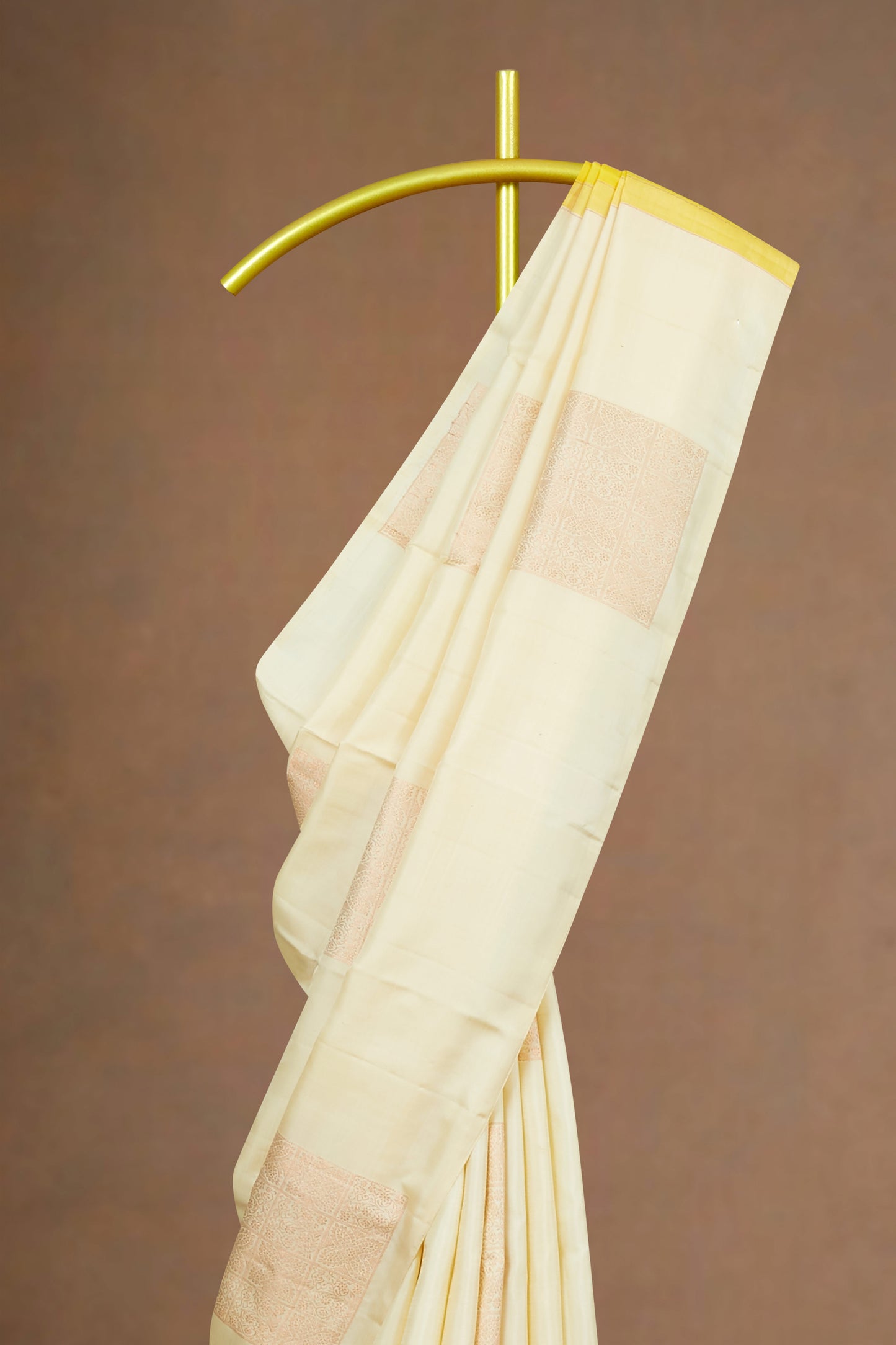 Ivory & Gold Borderless Kanchipuram Pure Silk Saree with Subtle Zari Checks