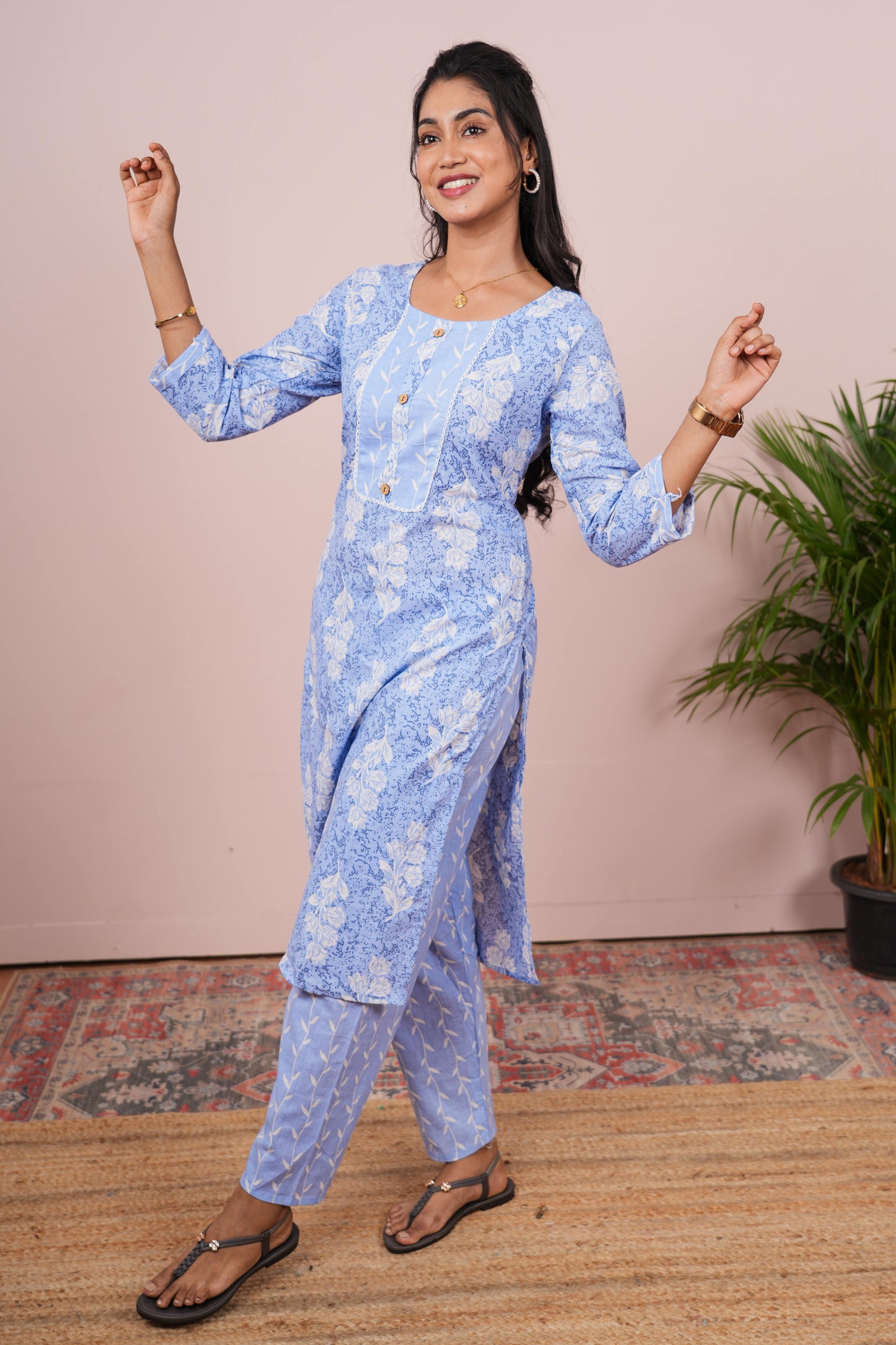 Womens Chudidhar