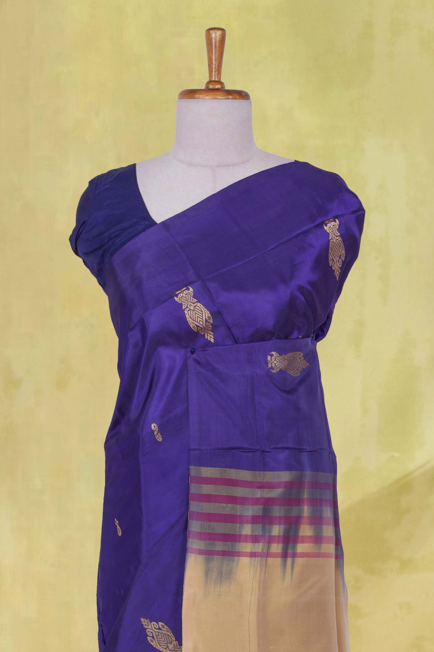 Vazhainaar Silk
