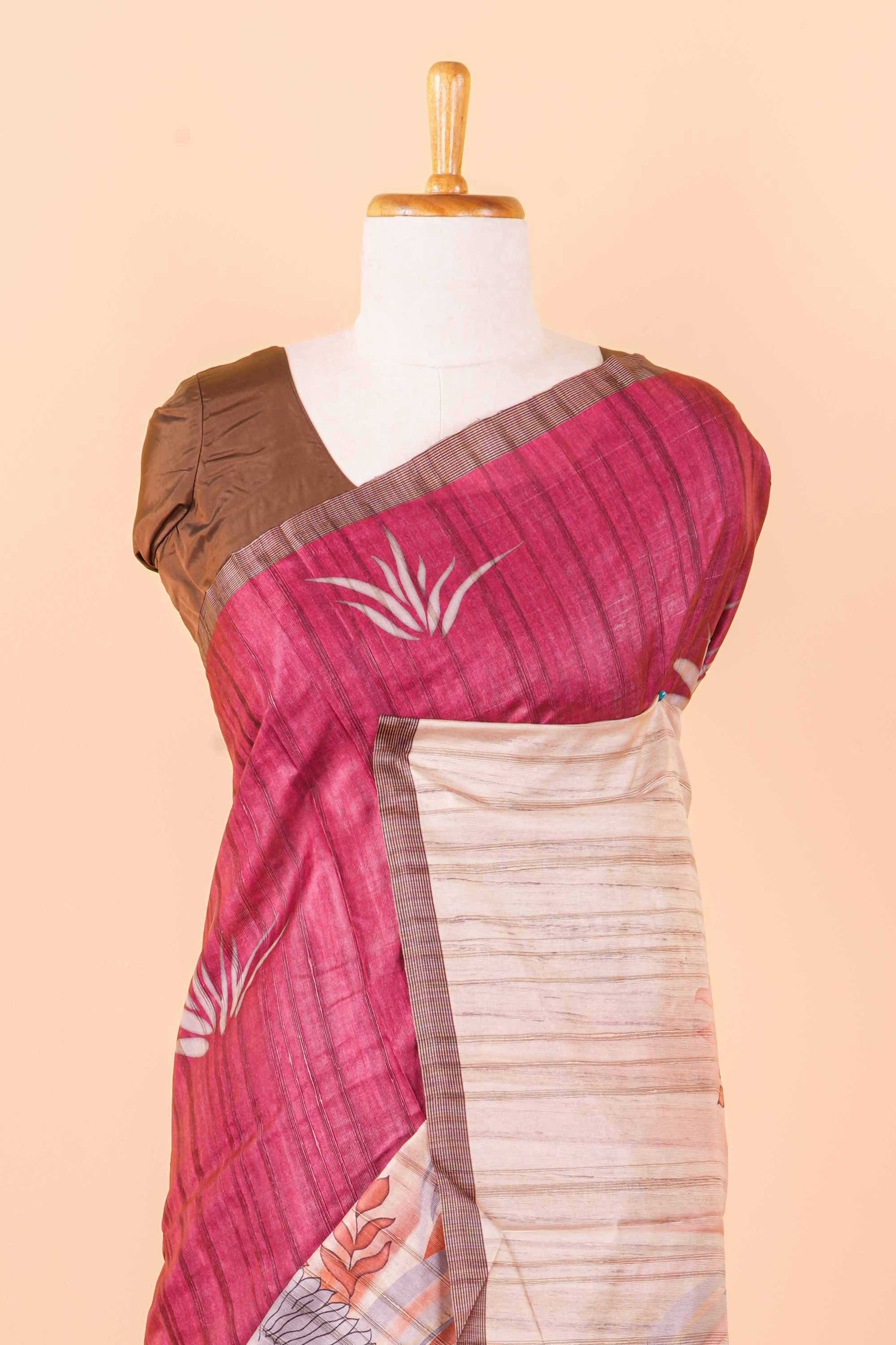 red color matka saree