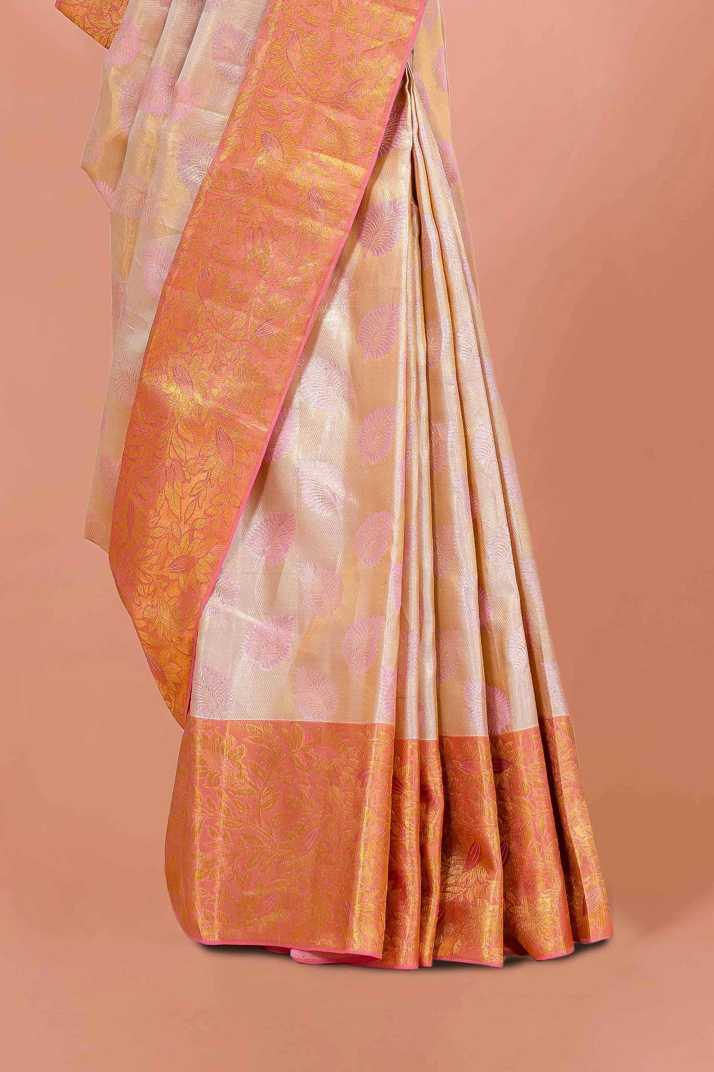 Peach And Ivory Checked Kancheepuram Pattu With Contrast Zari Border