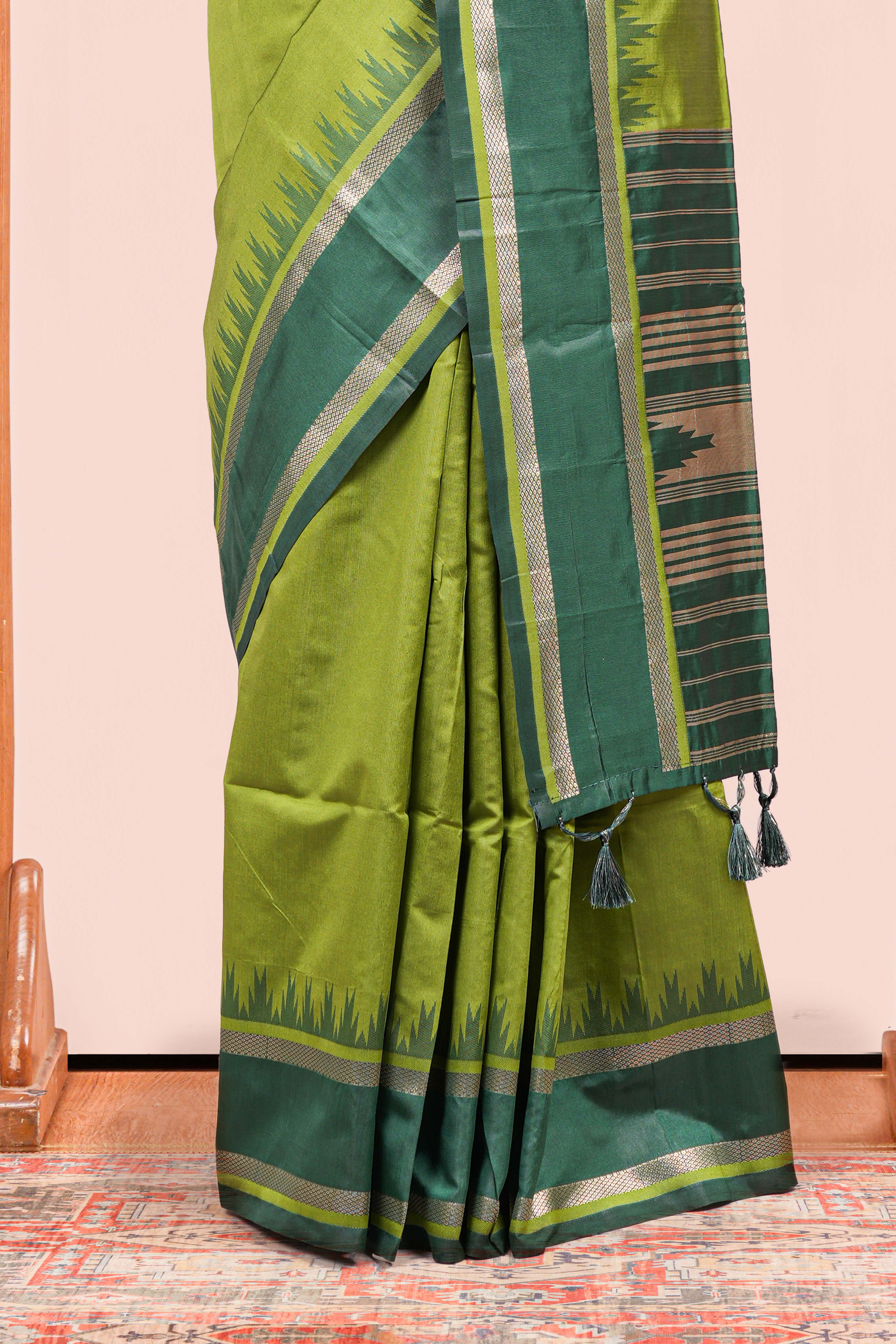 Green Retta Petta Art Silk Saree With Plain Body Retta Petta Border Contrast Intricate Gold Zari Stripes Pallu