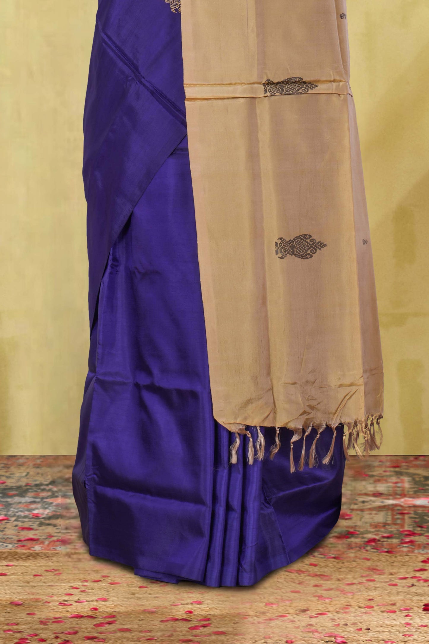 Vazhainaar Silk