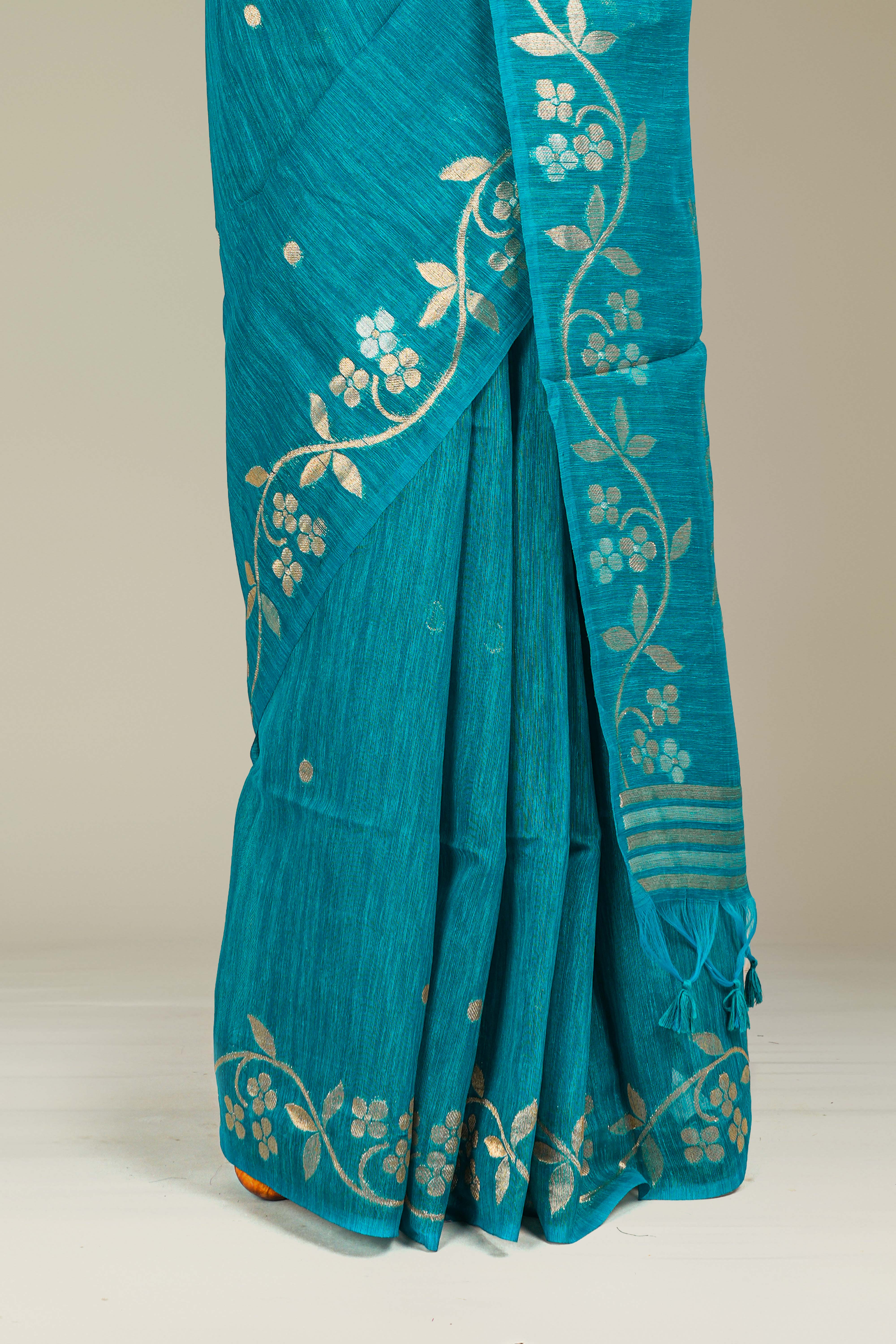 Munga Cotton All Over Zari Weaving With Zari Border