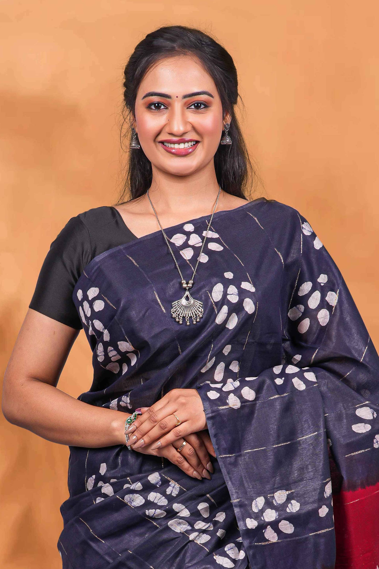 Semi Tussar