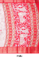 White Dola Silk Saree Detailing Pen Kalamkari Print With Contrast Pallu Along With Star Motifs Blouse