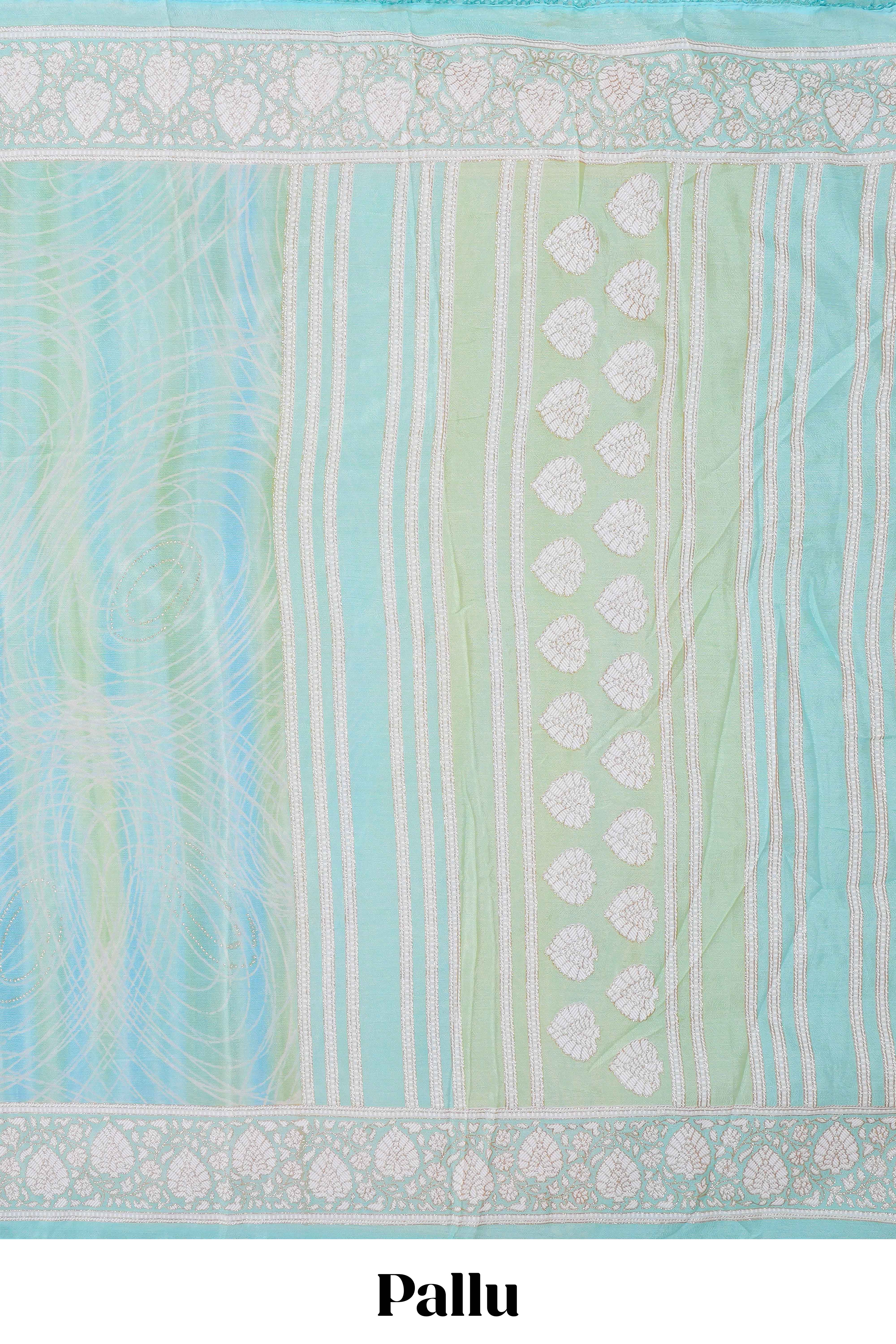 Green Brasso Saree Foil Printed Across The Body And Floral Motifs Pallu