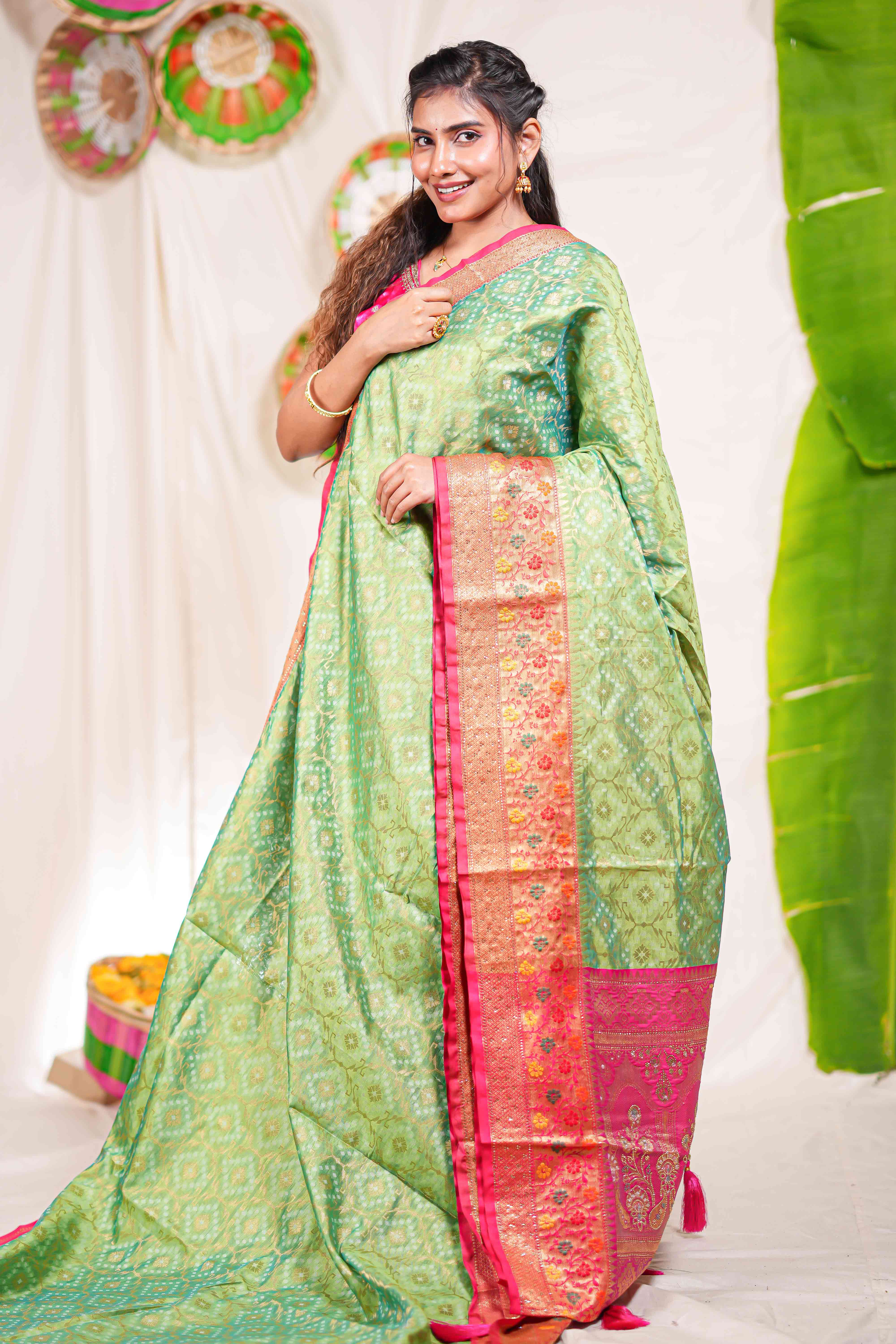 Green geometric design kota cotton saree with contrast border and printed pallu