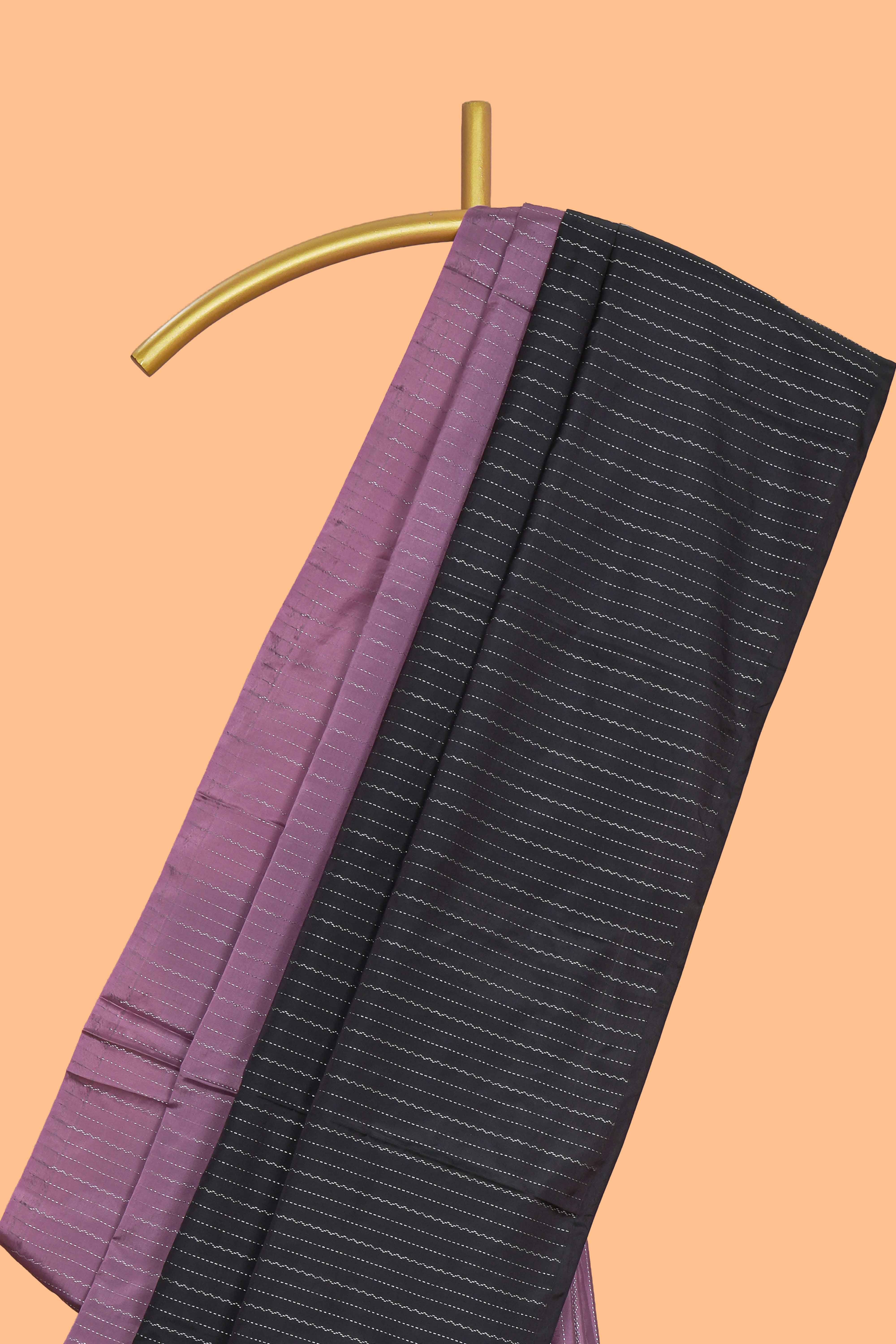 Borderless mauve & black dual tone striped design arani gift saree with self pallu and matching blouse