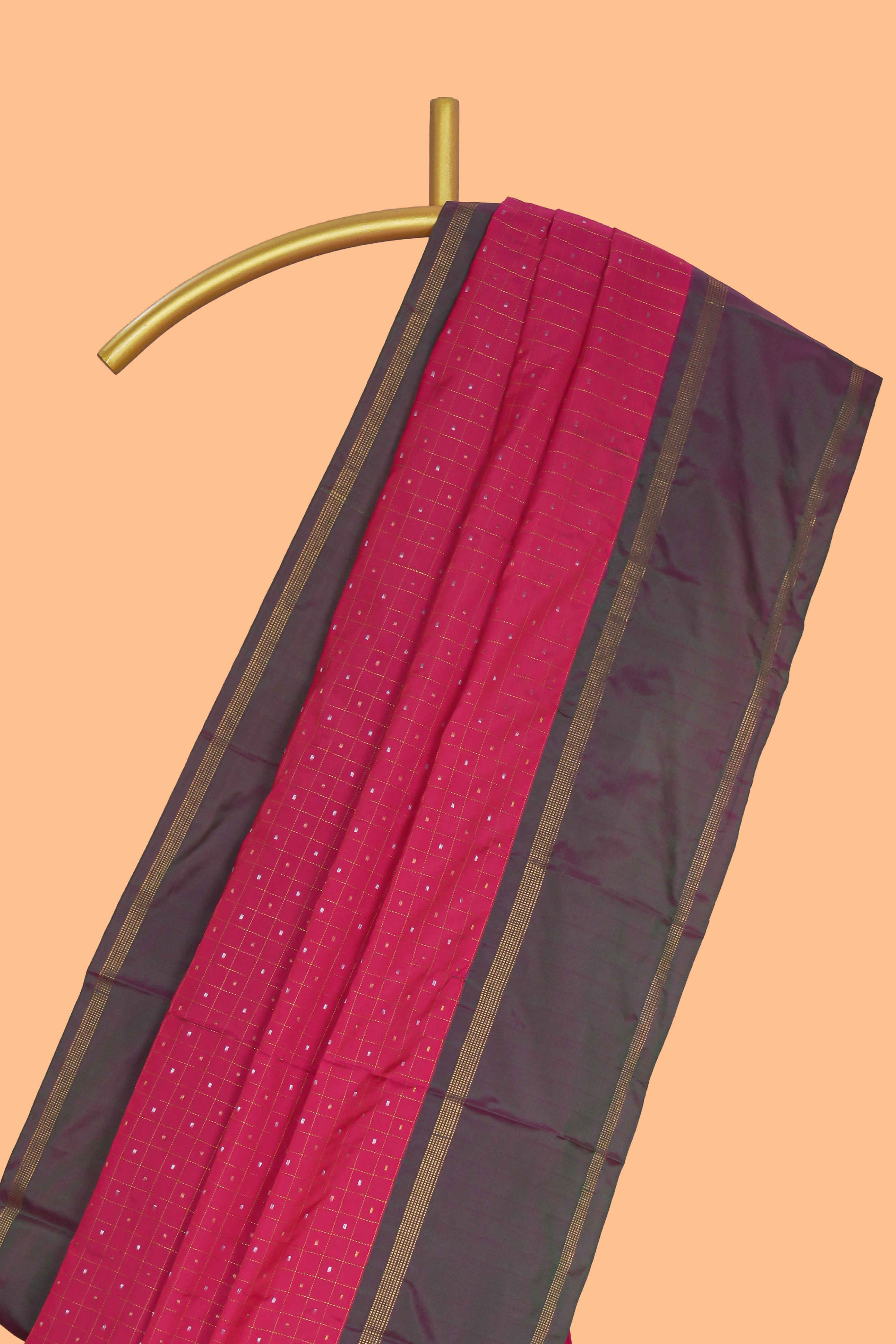 Pink checked and motifs design arani gift saree with contrast border and matching blouse