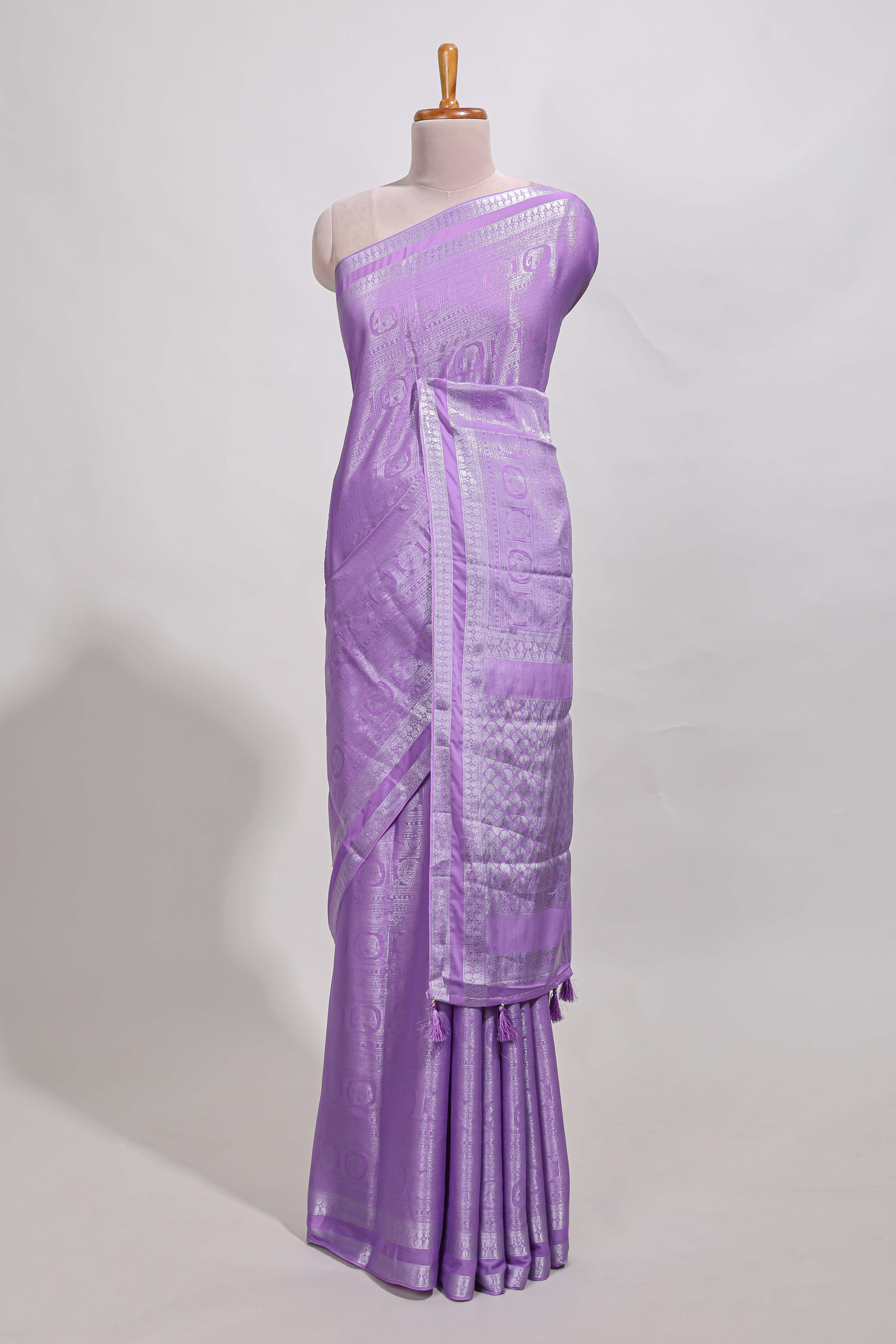 Lavender art mysore silk saree with retta petta contrast border and rich pallu with plain blouse