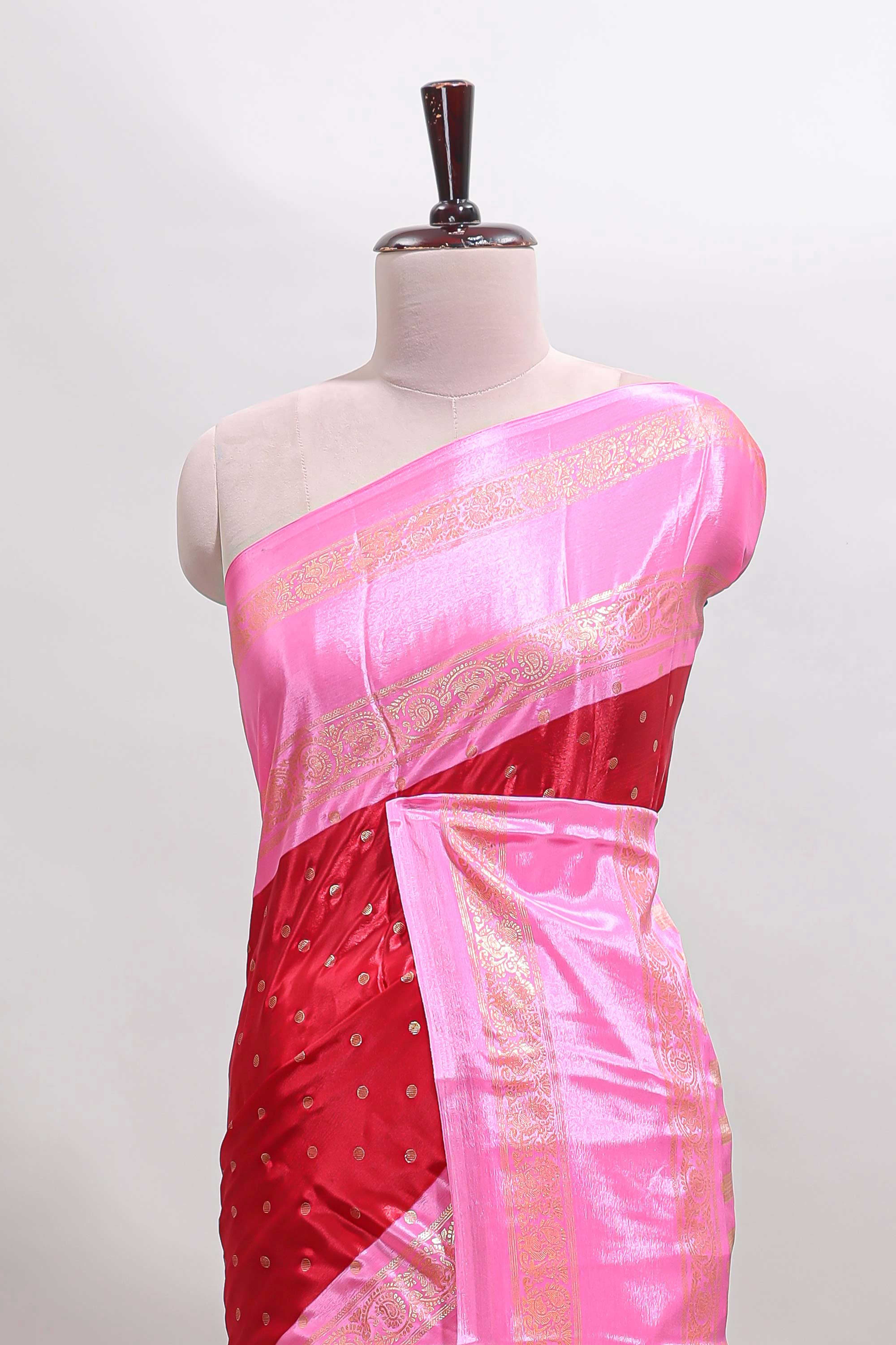 Red zari butta semi soft silk saree with contrast bentex border and zari striped pallu