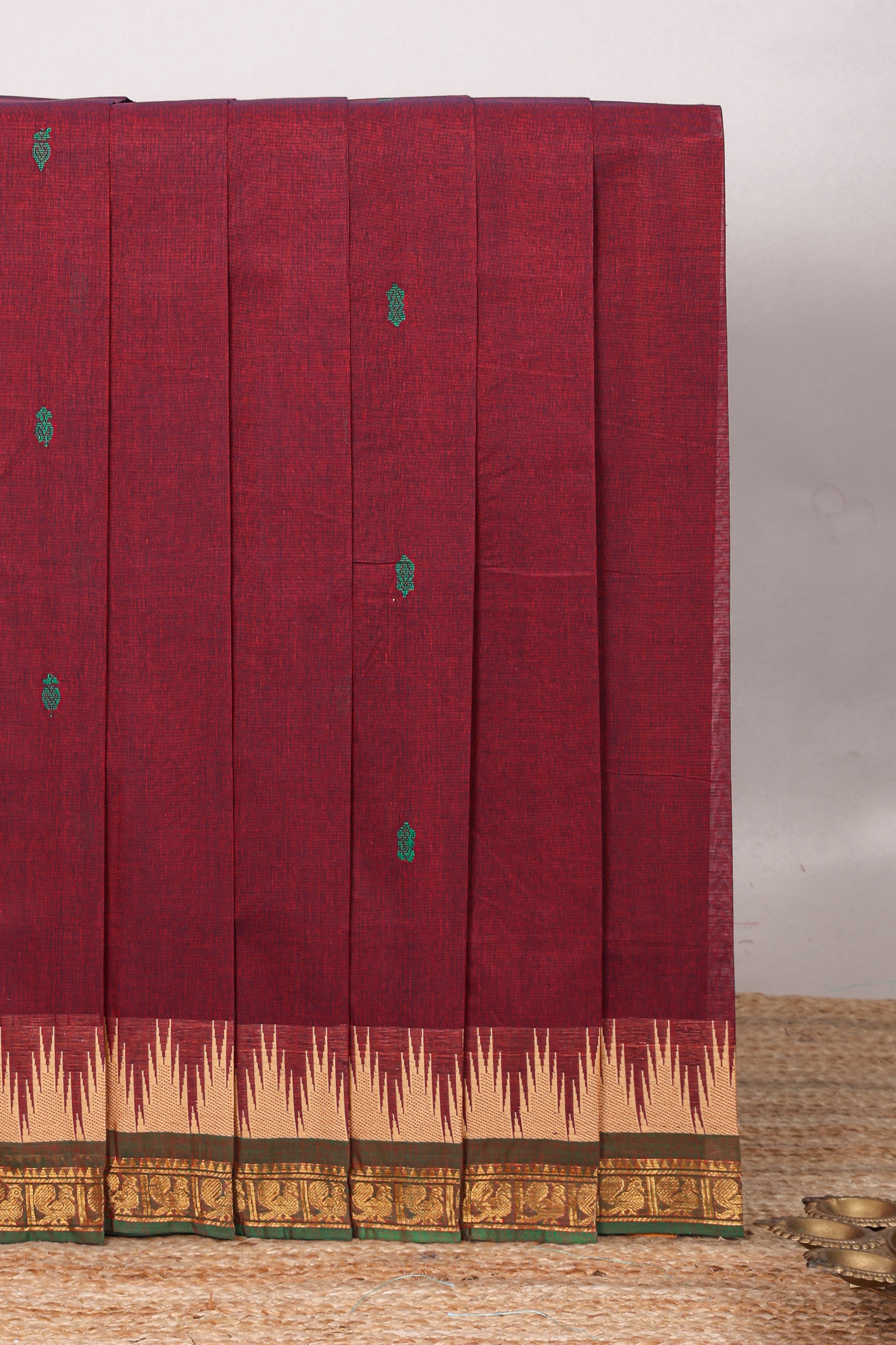 Maroon motifs design chettinad cotton saree with contrast border and matching pallu