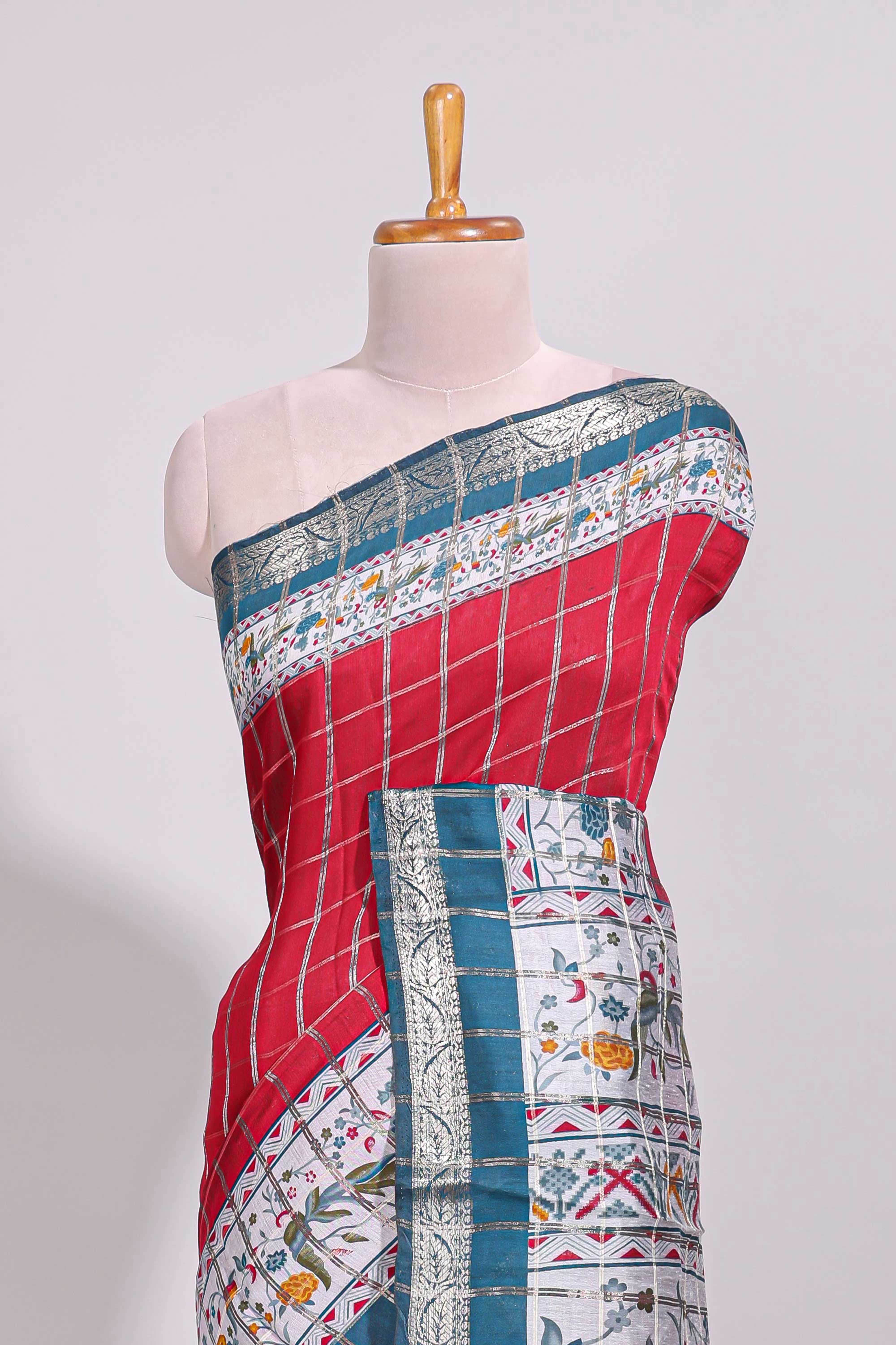 Red checked bottom floral design chanderi cotton saree with contrast border and checked blouse