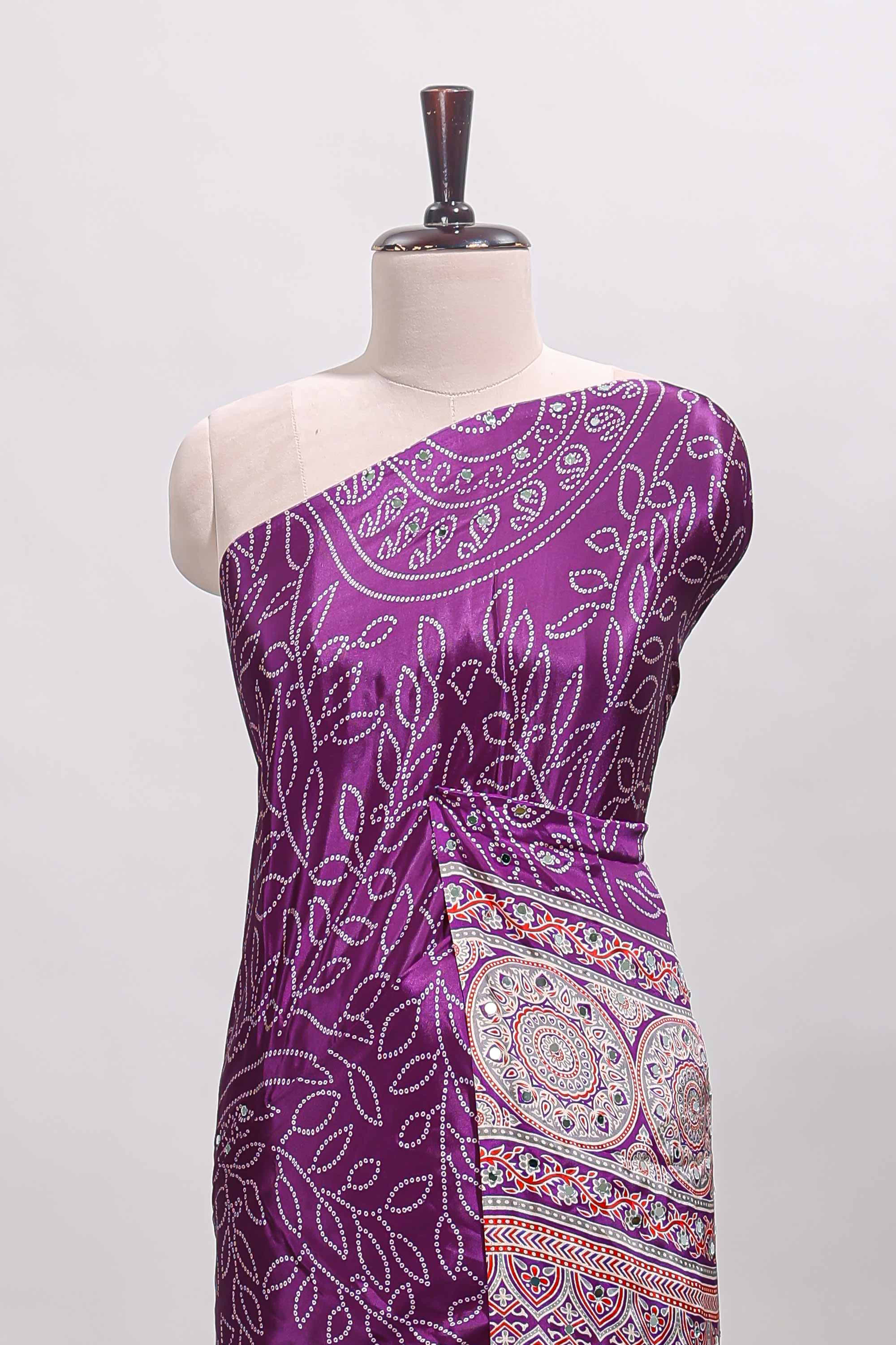 Borderless violet floral design georgette saree with printed pallu and matching blouse