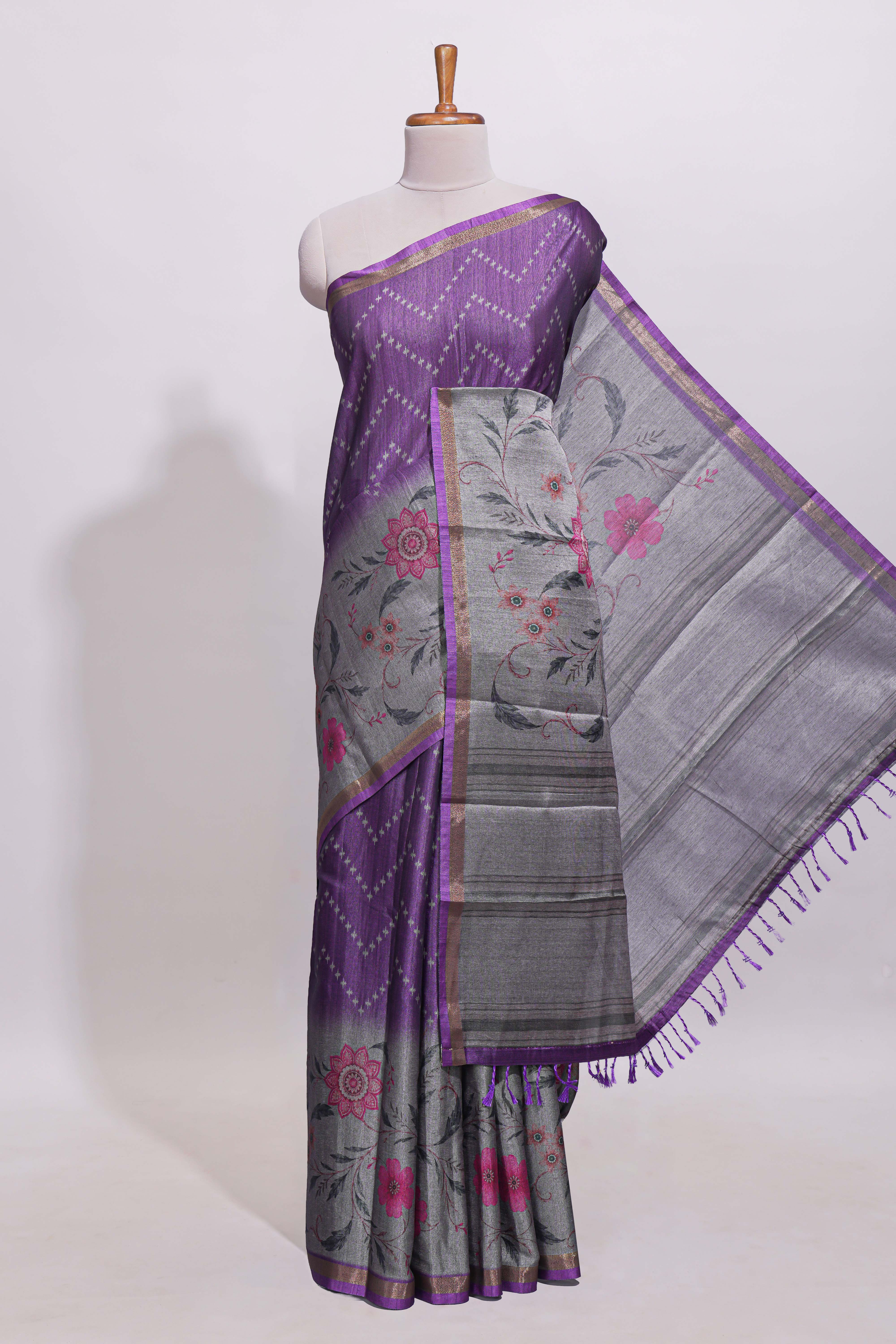 Purple geometric designed linen cotton saree with contrast border and blouse
