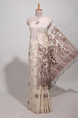 Brown floral printmunga cotton sareewith matching floral print pallu along with tassles