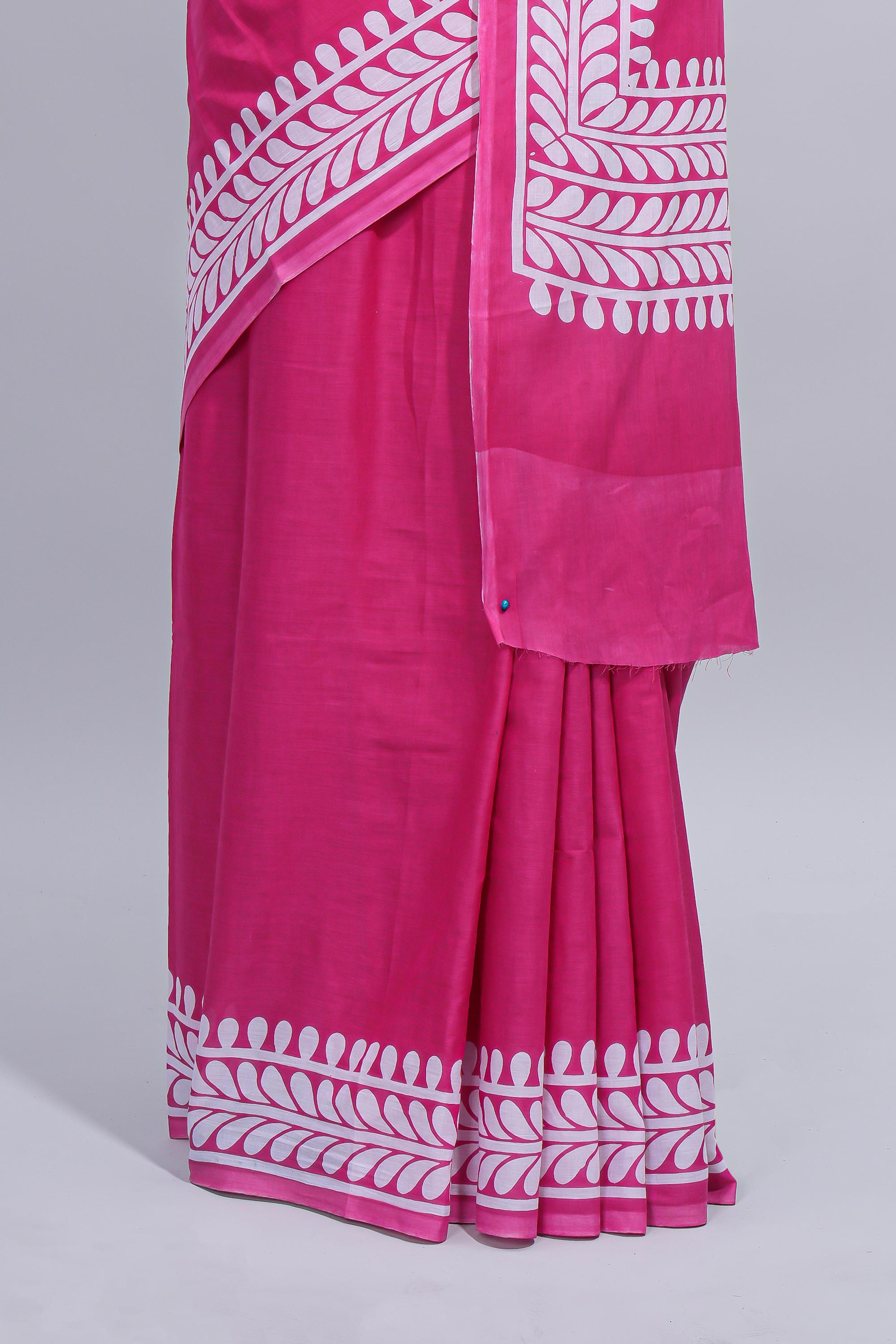 Pink plain mul mul cotton saree with self border and matching blouse
