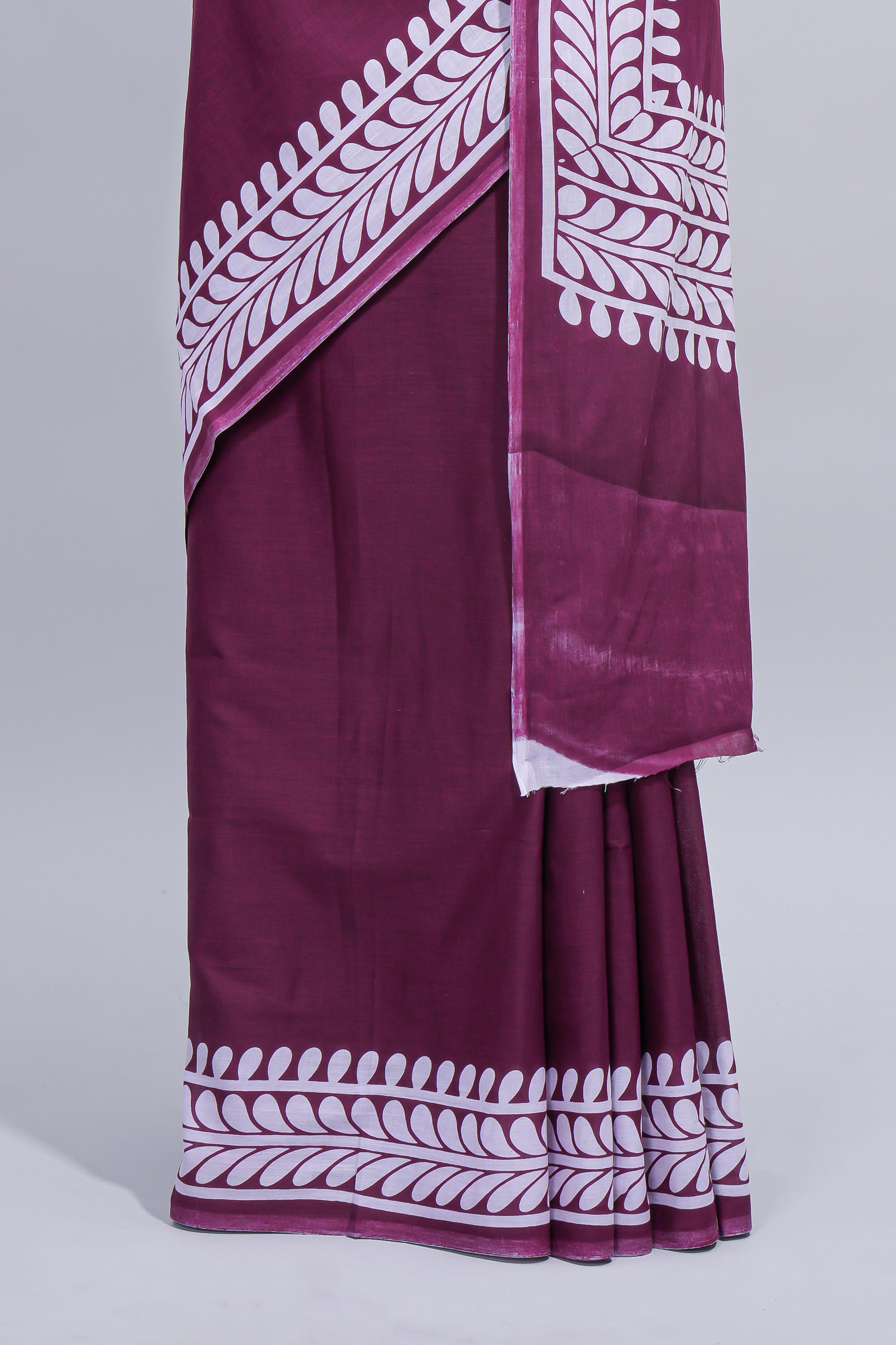 Purple plain mul mul cotton saree with self border and matching blouse
