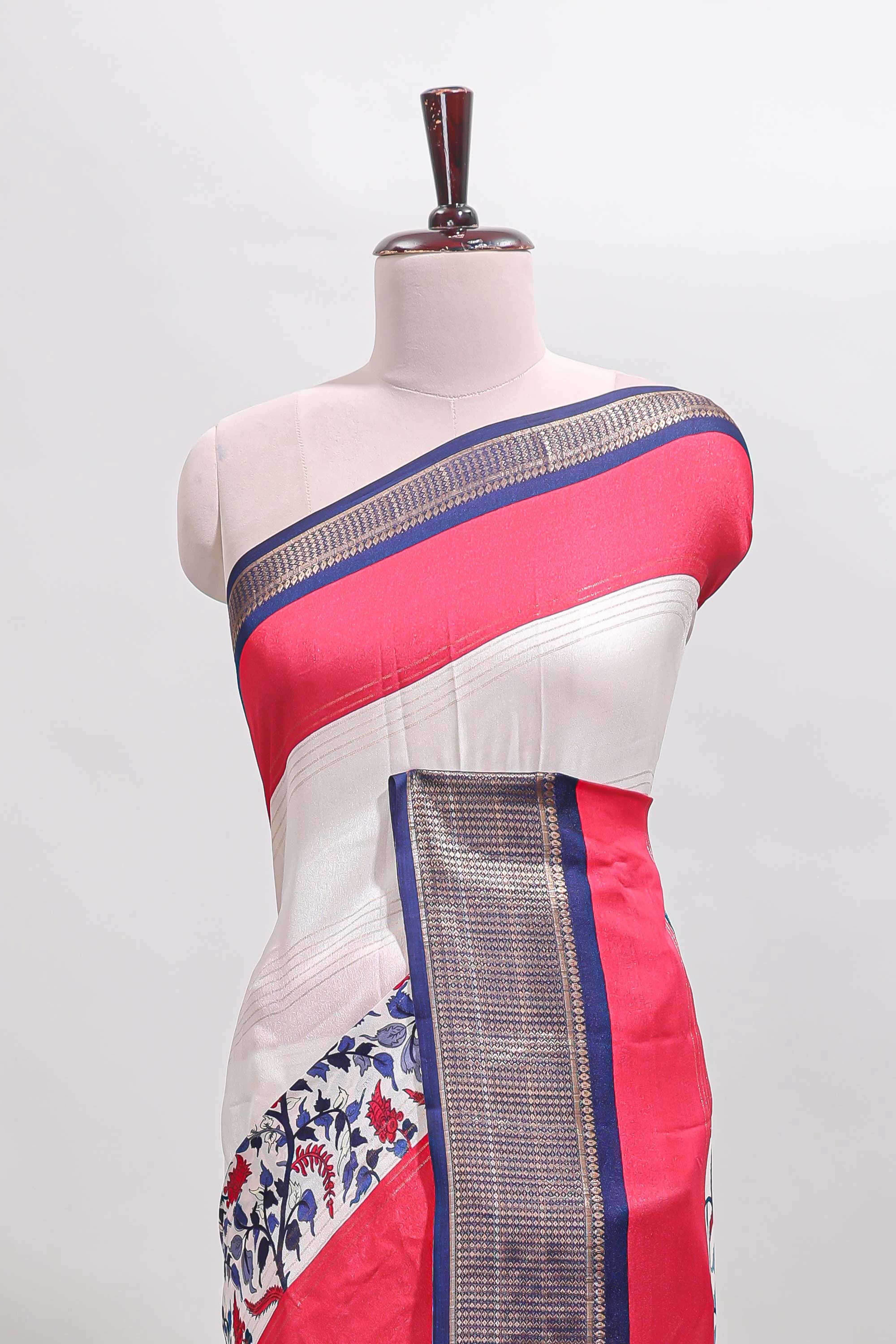 Red & white zari striped floral design marsh mellow saree withcontrast zari border and blouse