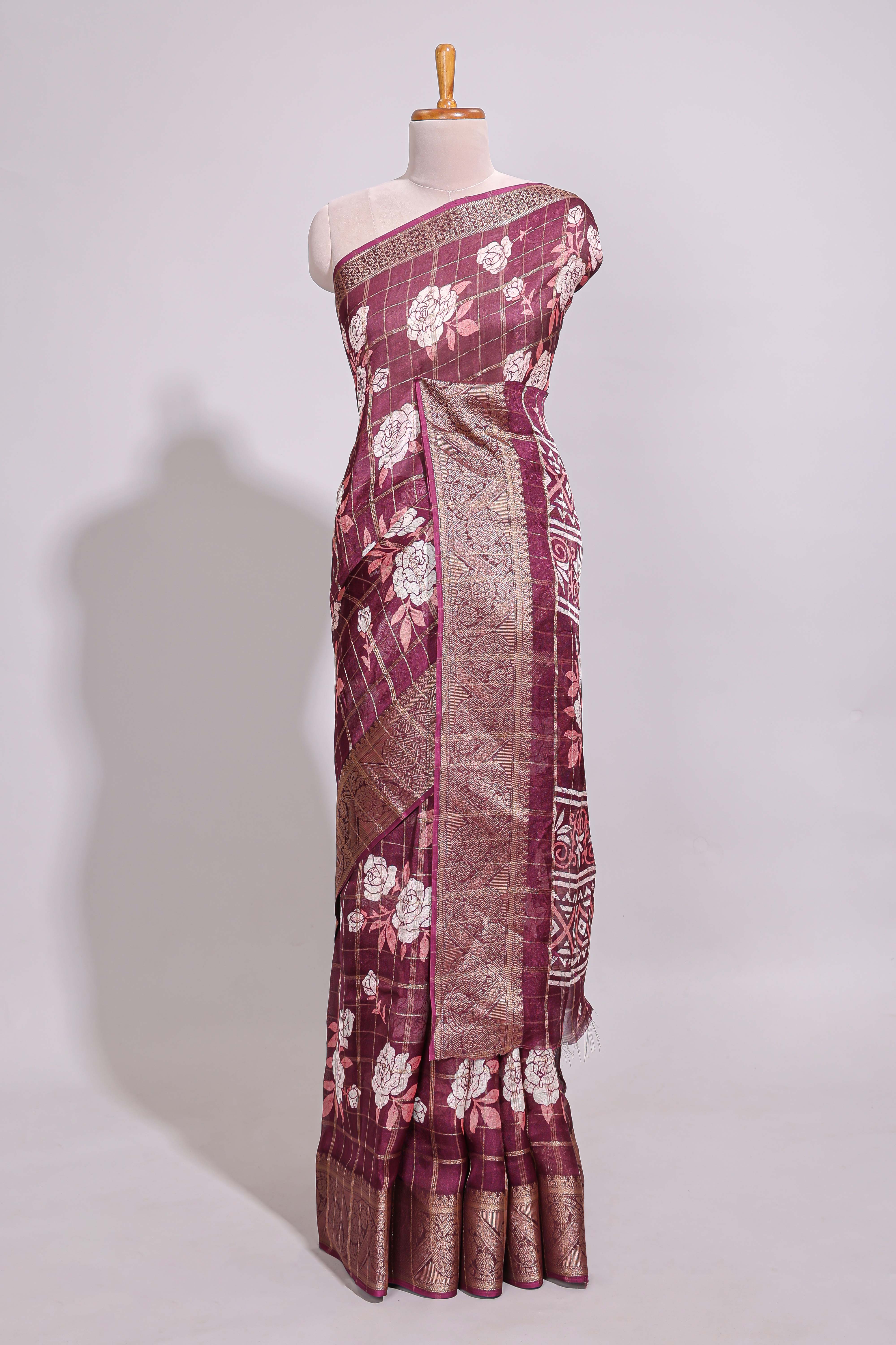 Maroon checked floral design marsh mellow saree with self zari border and matching blouse