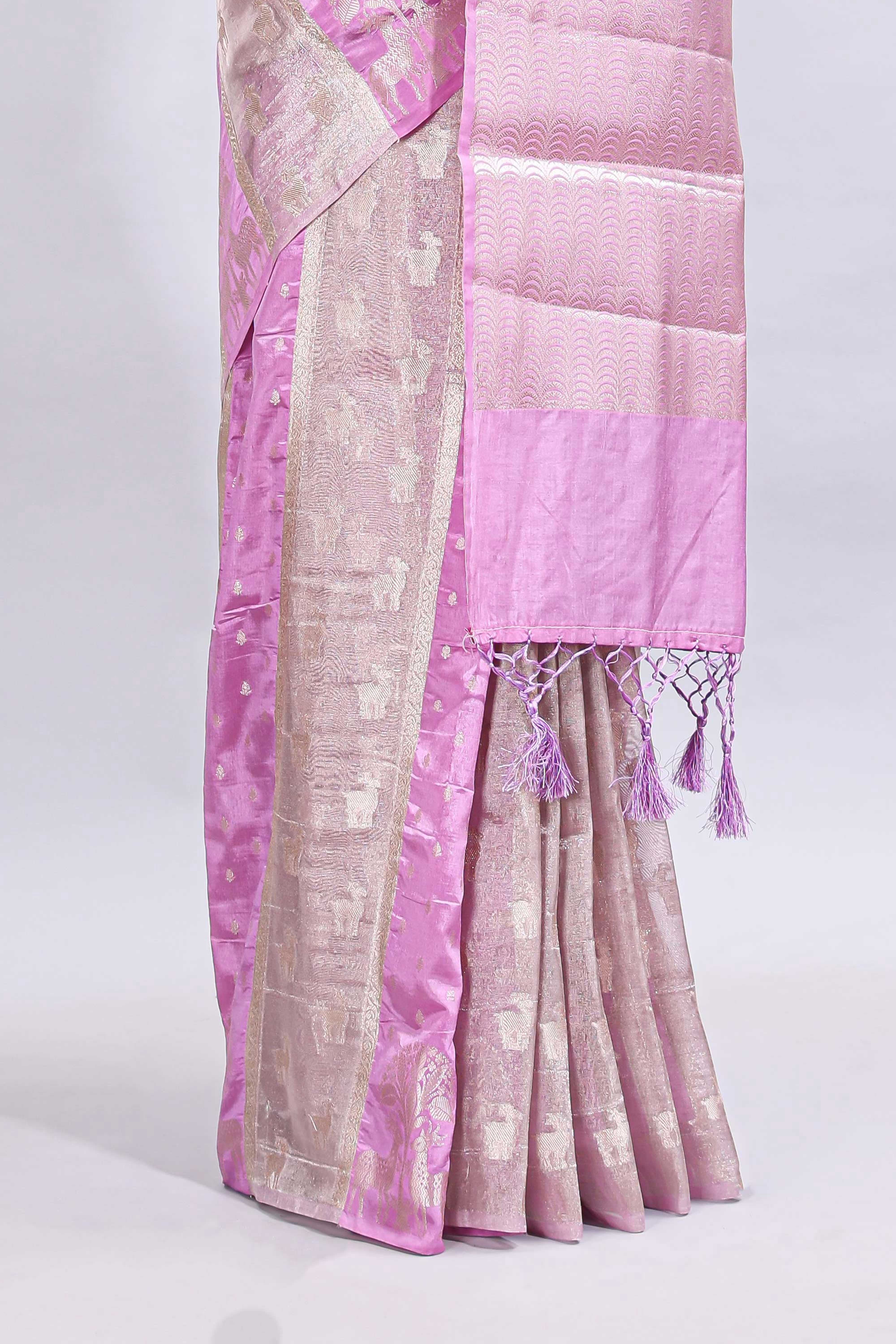Borderless pastel lavender striped animal zari motifs design mushru silk saree with self pallu and matching blouse