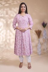 Plum lavender abstract printed A-line maternity wear with 3/4 sleeves and keyhole neck
