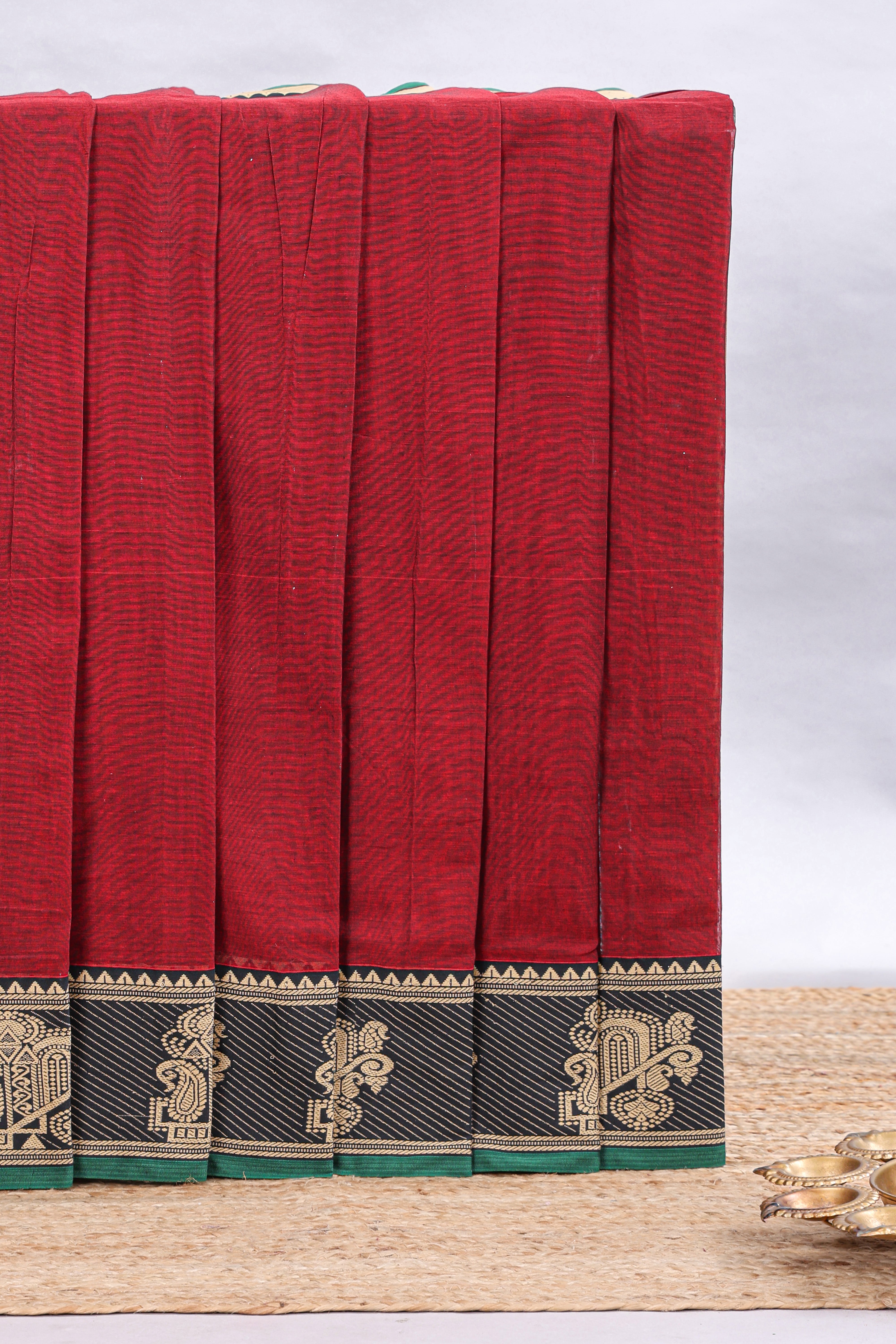Red plain narayanapet cotton saree with contrast border and matching blouse
