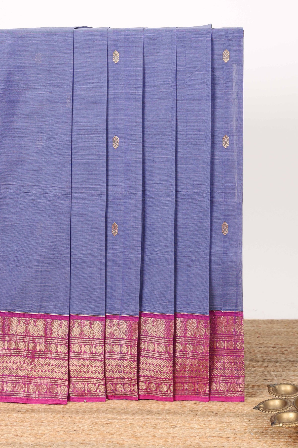 Lavender Butta designed narayanapet cotton saree with contrast zari border and matching blouse