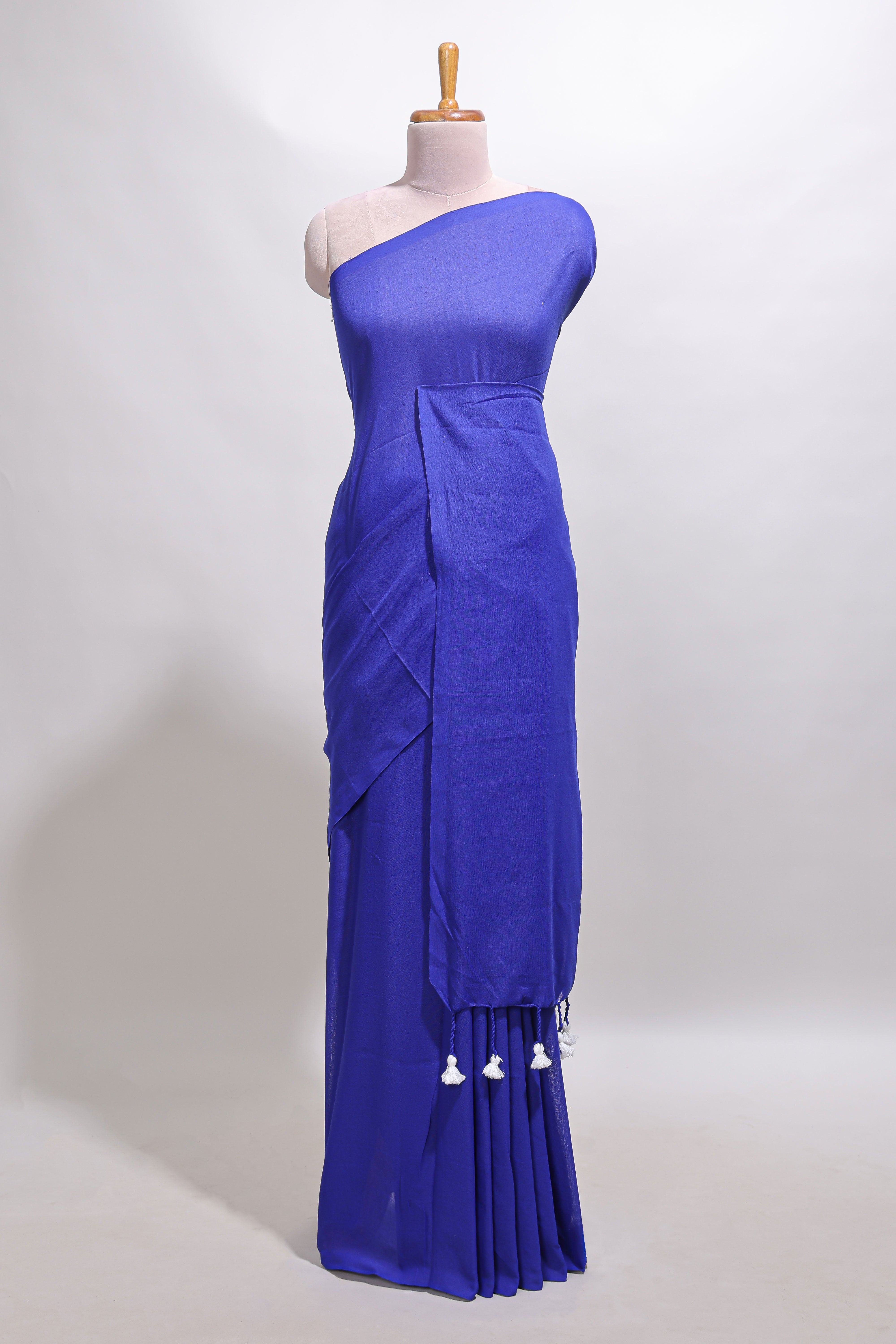 Borderless blue plain south cotton saree with contrast floral print blouse