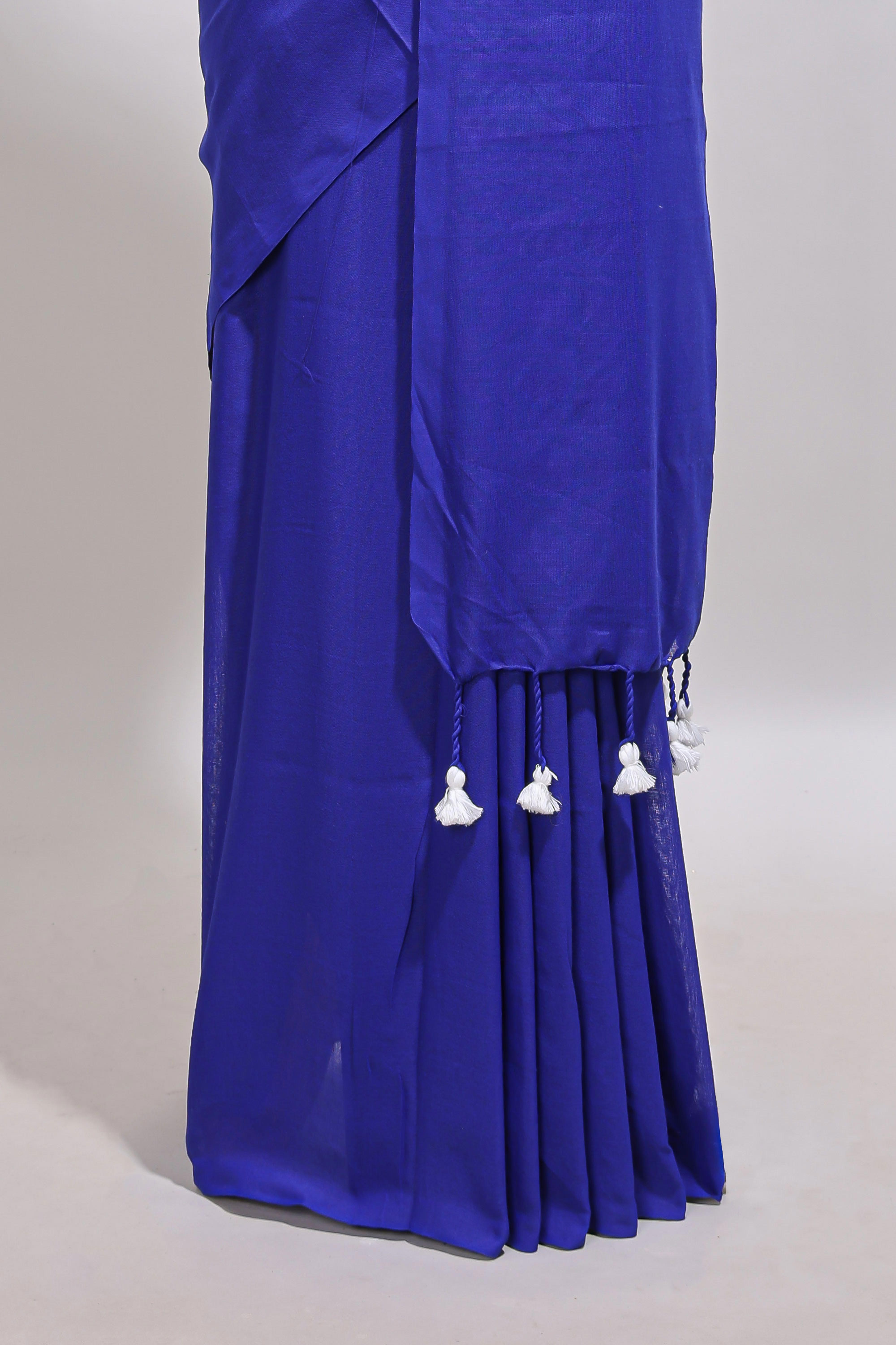 Borderless blue plain south cotton saree with contrast floral print blouse