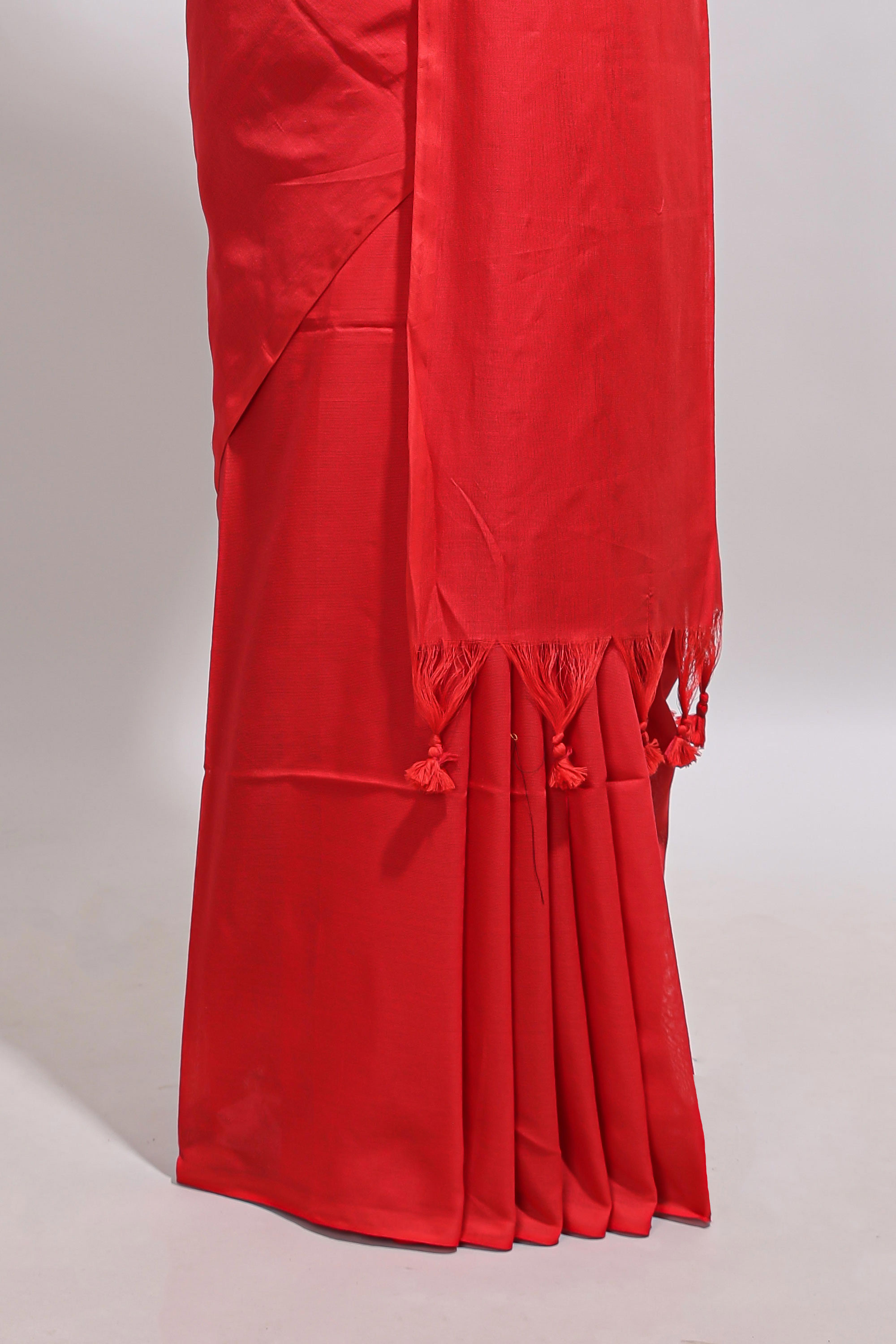 Borderless red plain south cotton saree with contrast floral print blouse