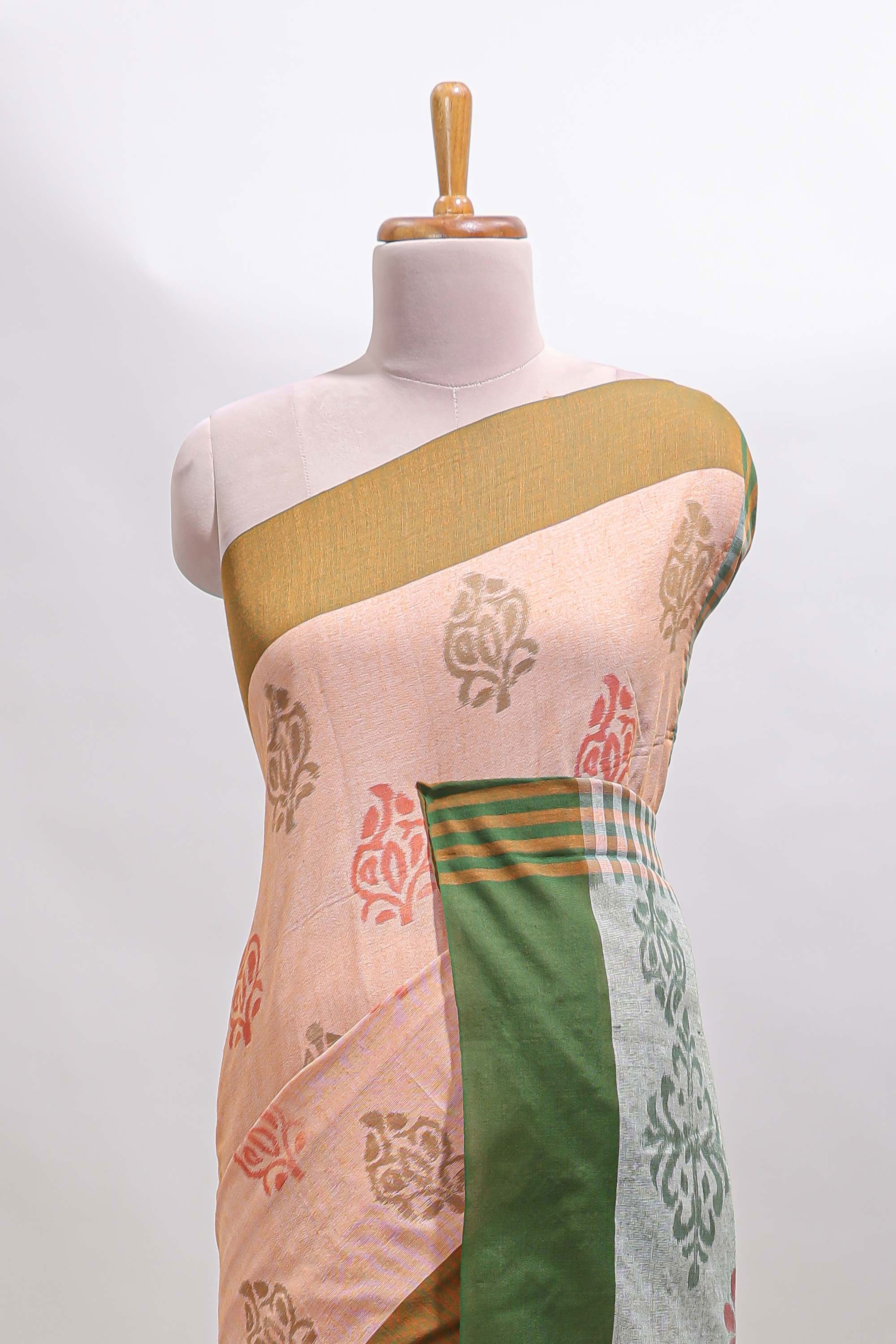 Peach floral design motifs south cotton sarees with contrast border and blouse