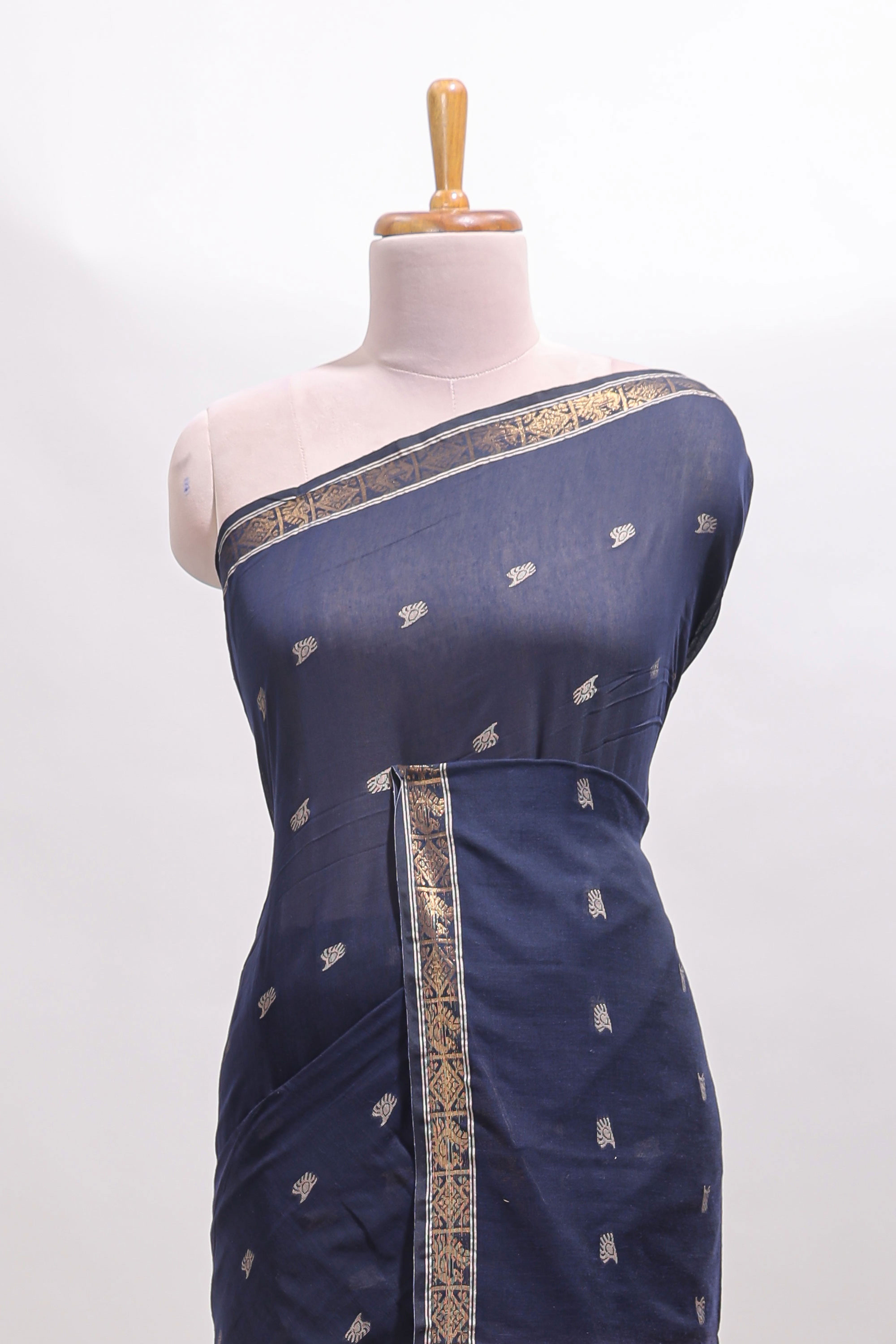 Blue zari motifs south cotton sarees with self border and matching blouse