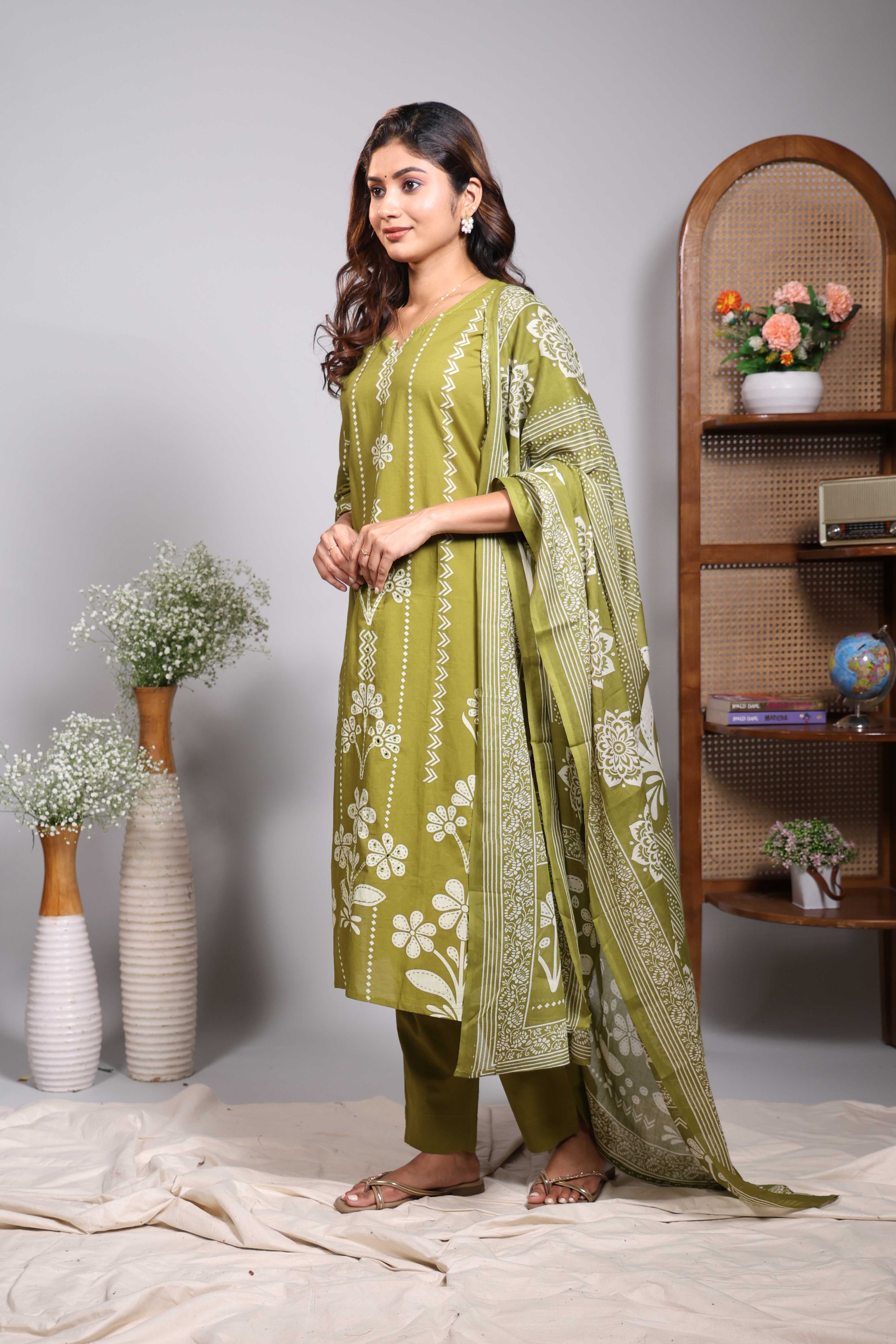 Green striped floral motifs design V neck salwar set with 3/4th sleeve, self bottom and matching dupatta