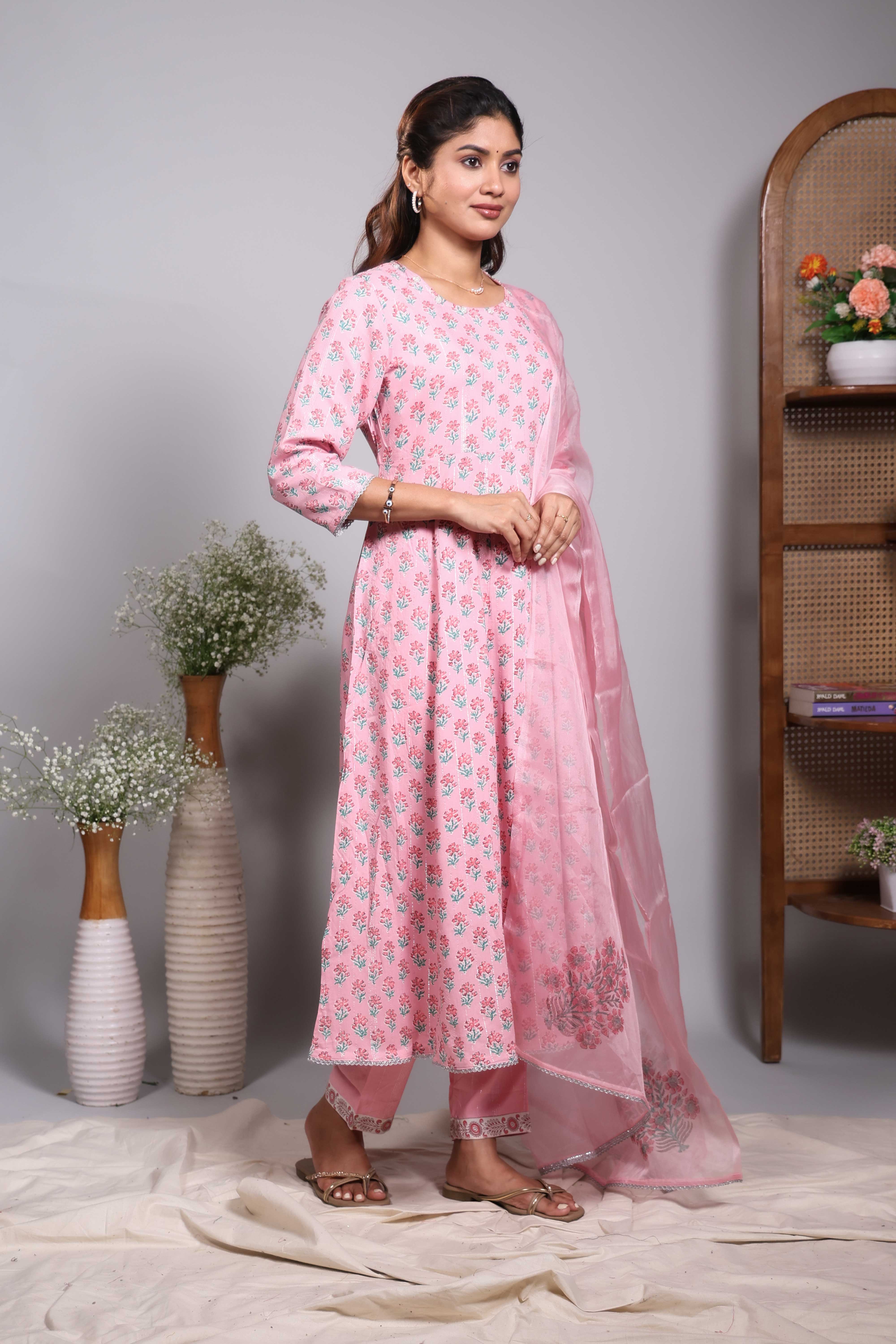Baby pink floral design V neck salwar set with 3/4th sleeve, self bottom and matching dupatta