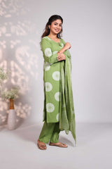 Green mandala circle block design round neck with fine lace salwar set with 3/4th sleeve, self bottom andmatching dupatta